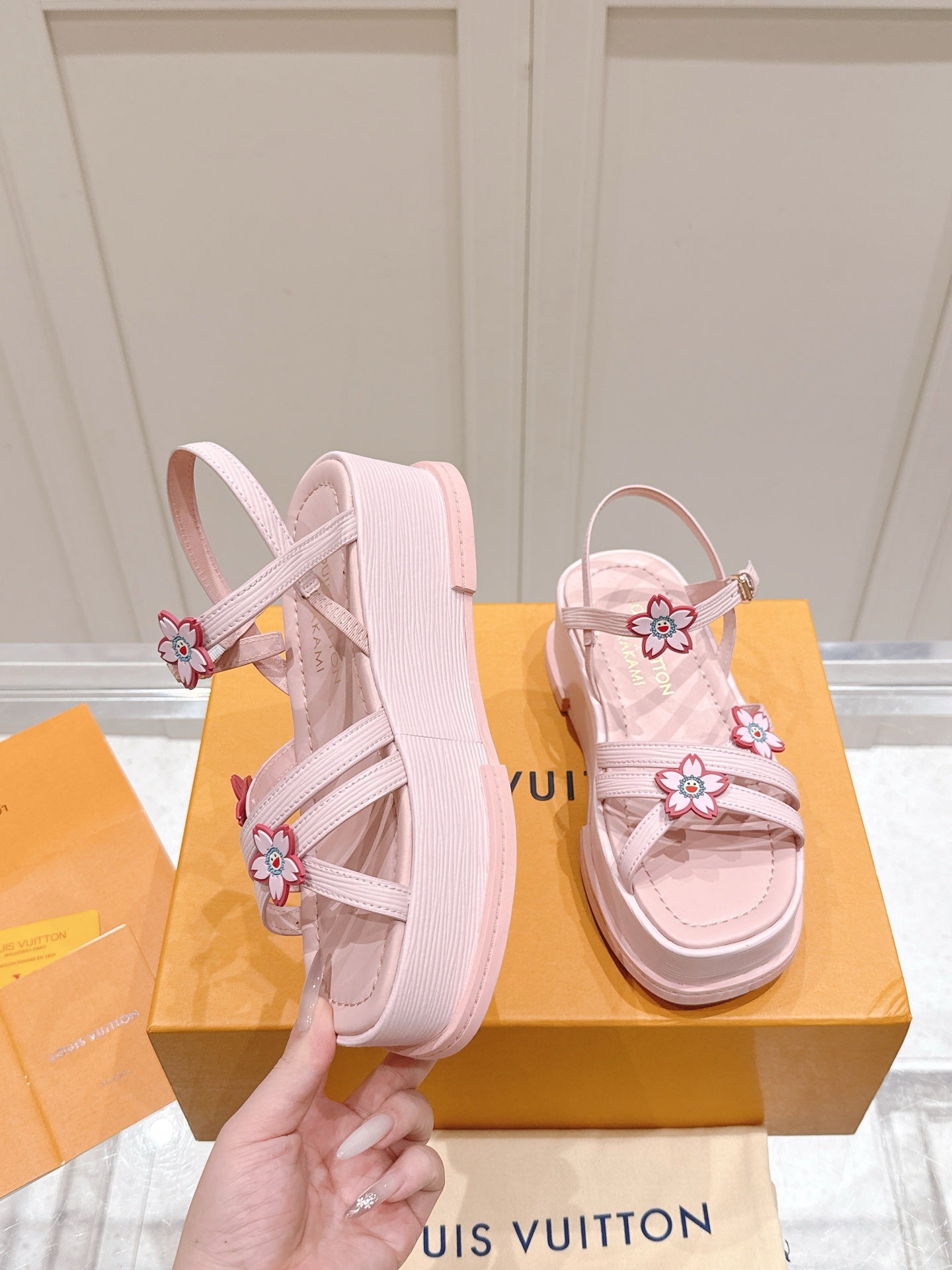 LuxluxHouse Best Quality Women Shoes Louis Vuitton