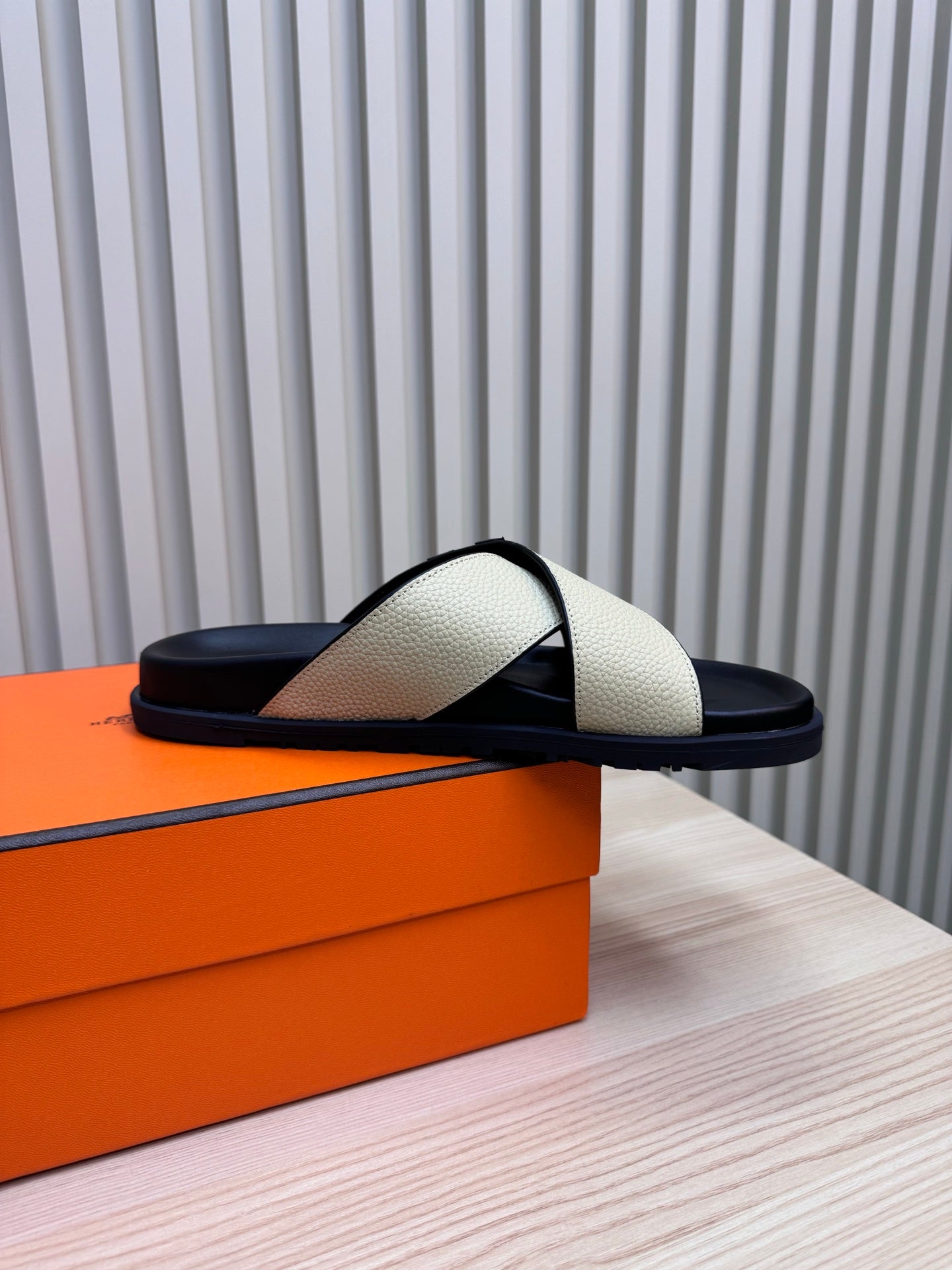 LuxluxHouse Best Quality Sandals Hermes
