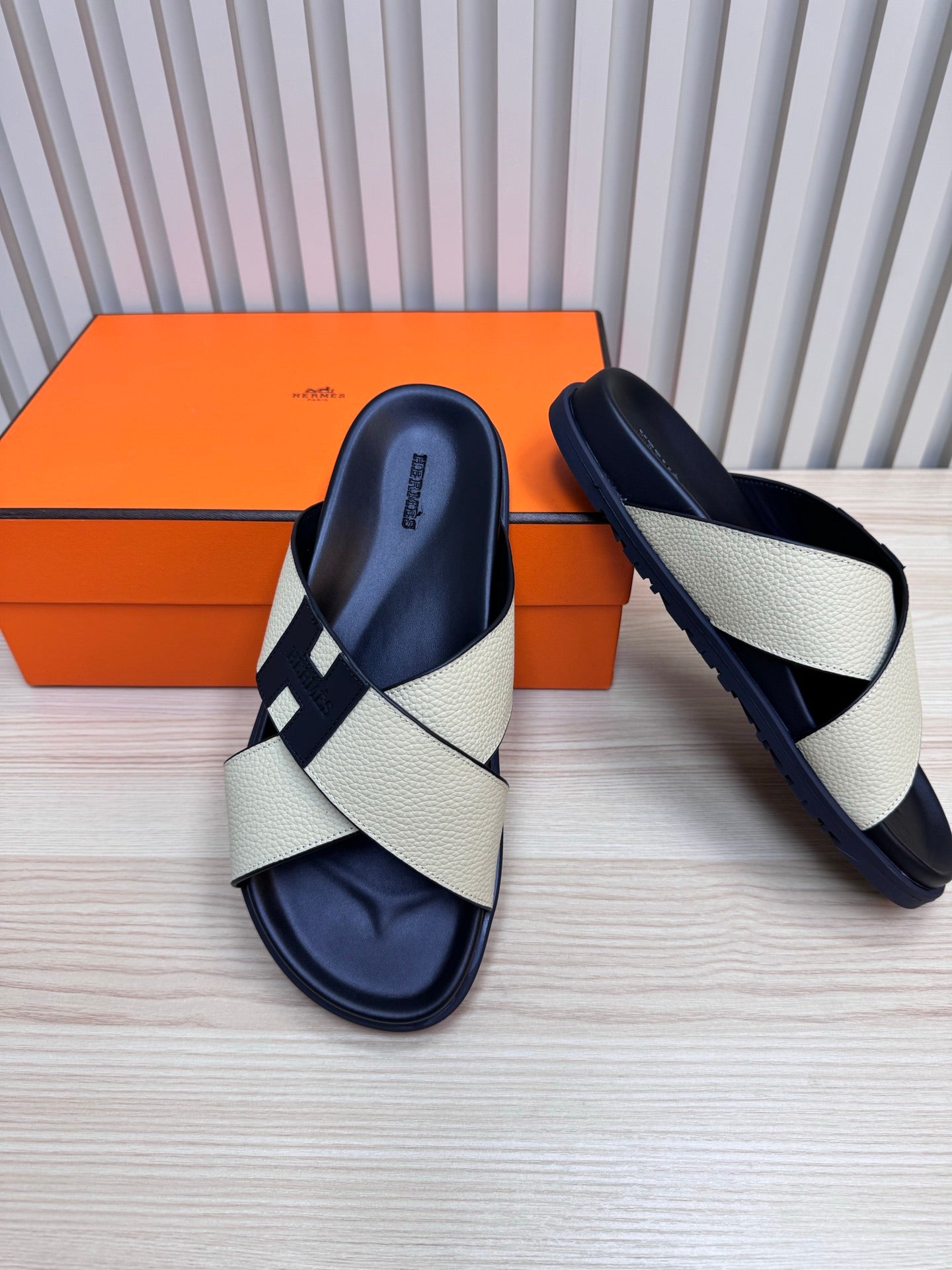 LuxluxHouse Best Quality Sandals Hermes