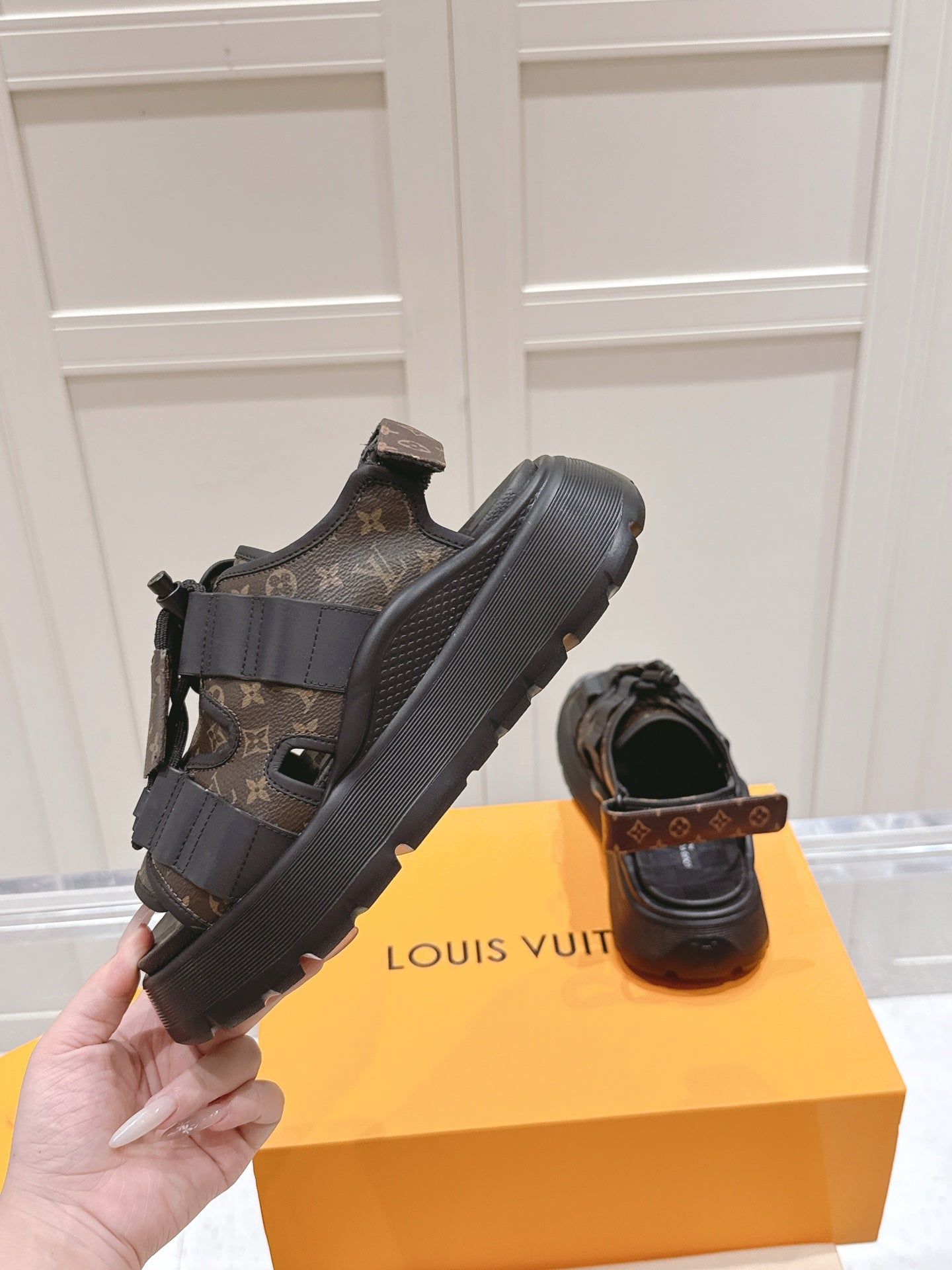 LuxluxHouse Best Quality Women Shoes Louis Vuitton
