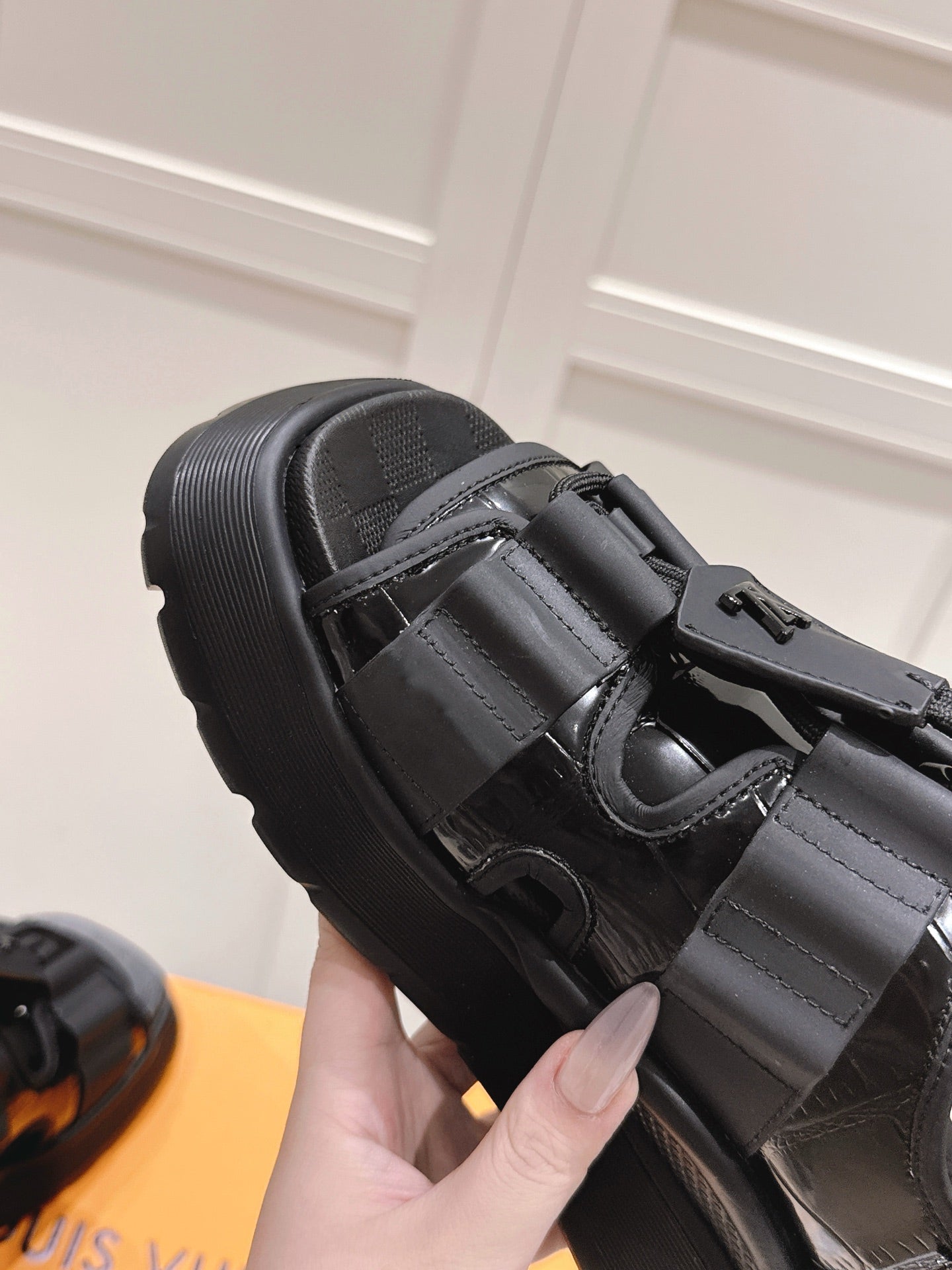 LuxluxHouse Best Quality Women Shoes Louis Vuitton