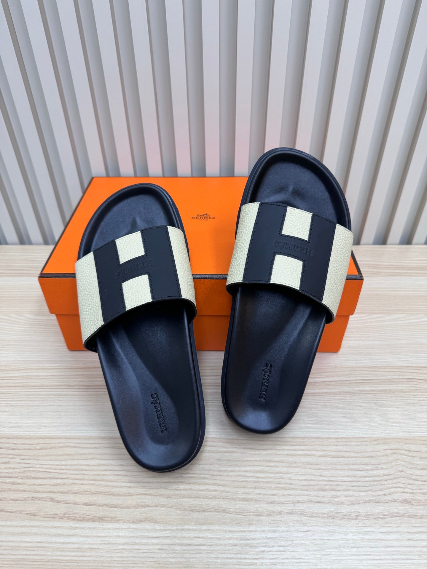 LuxluxHouse Best Quality Sandals Hermes