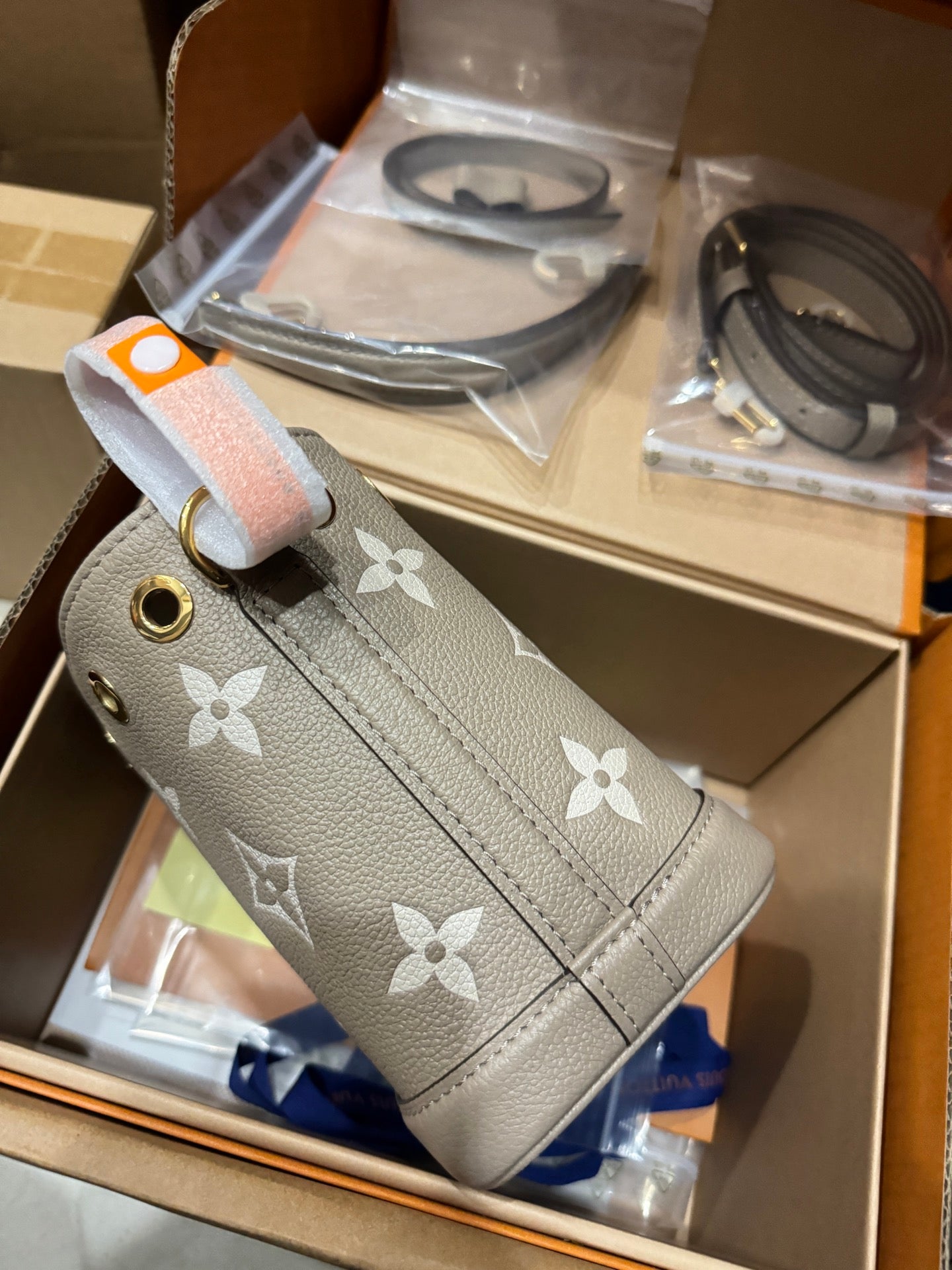 LuxluxHouse Best Quality Bags  Louis Vuitton