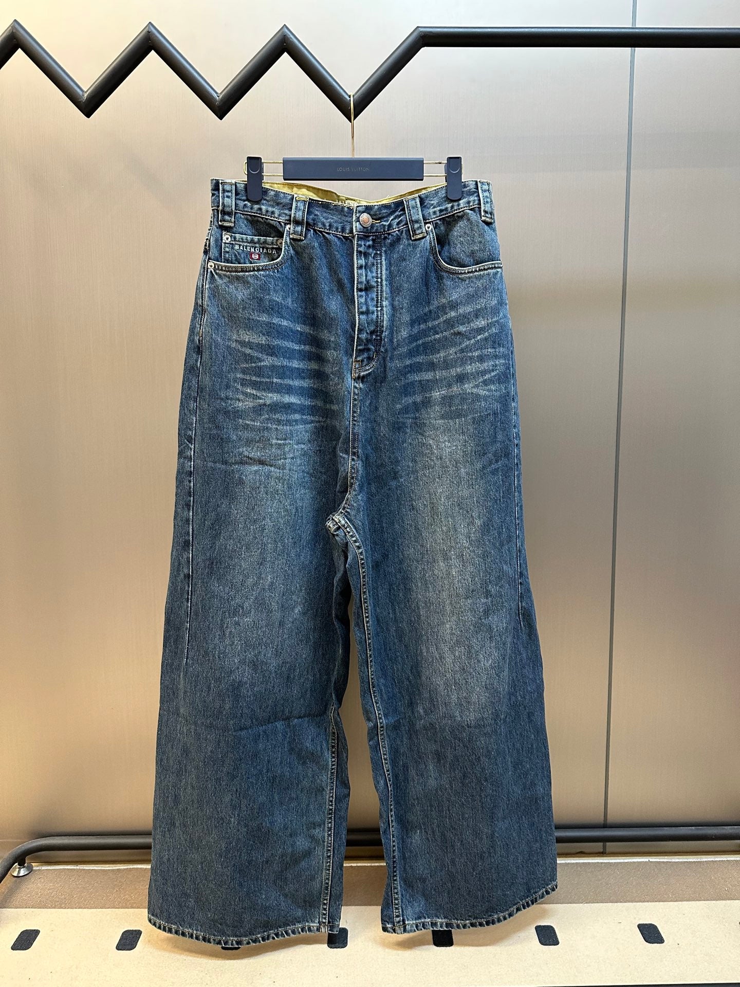 LuxluxHouse Best Quality Clothes Balenciaga Pants