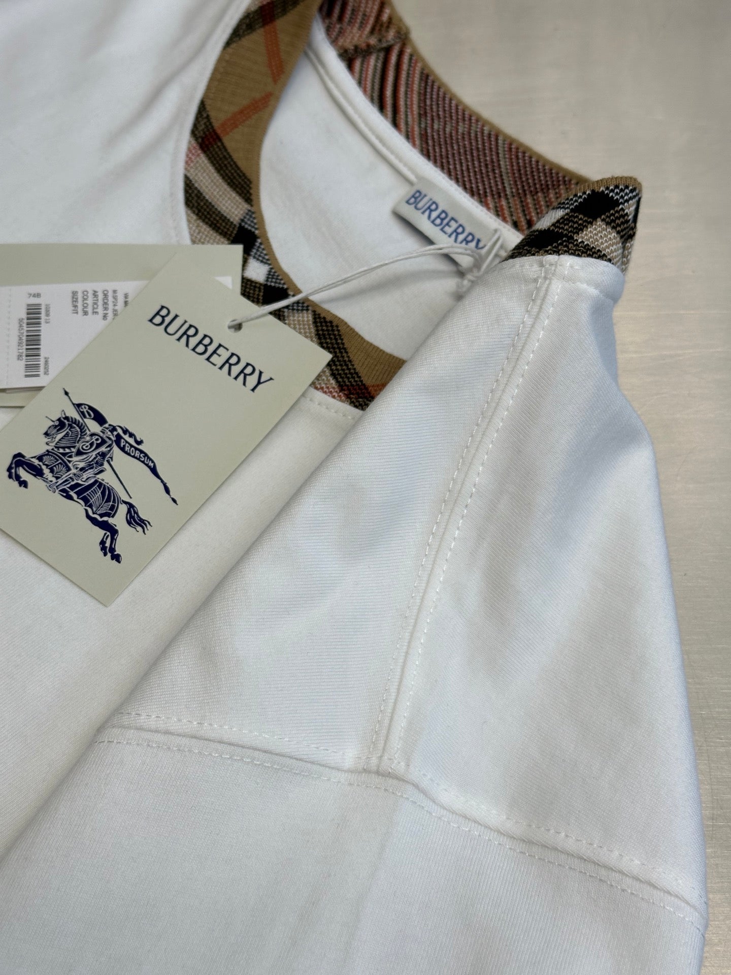 LuxluxHouse Best Quality Clothes Burberry T-shirt