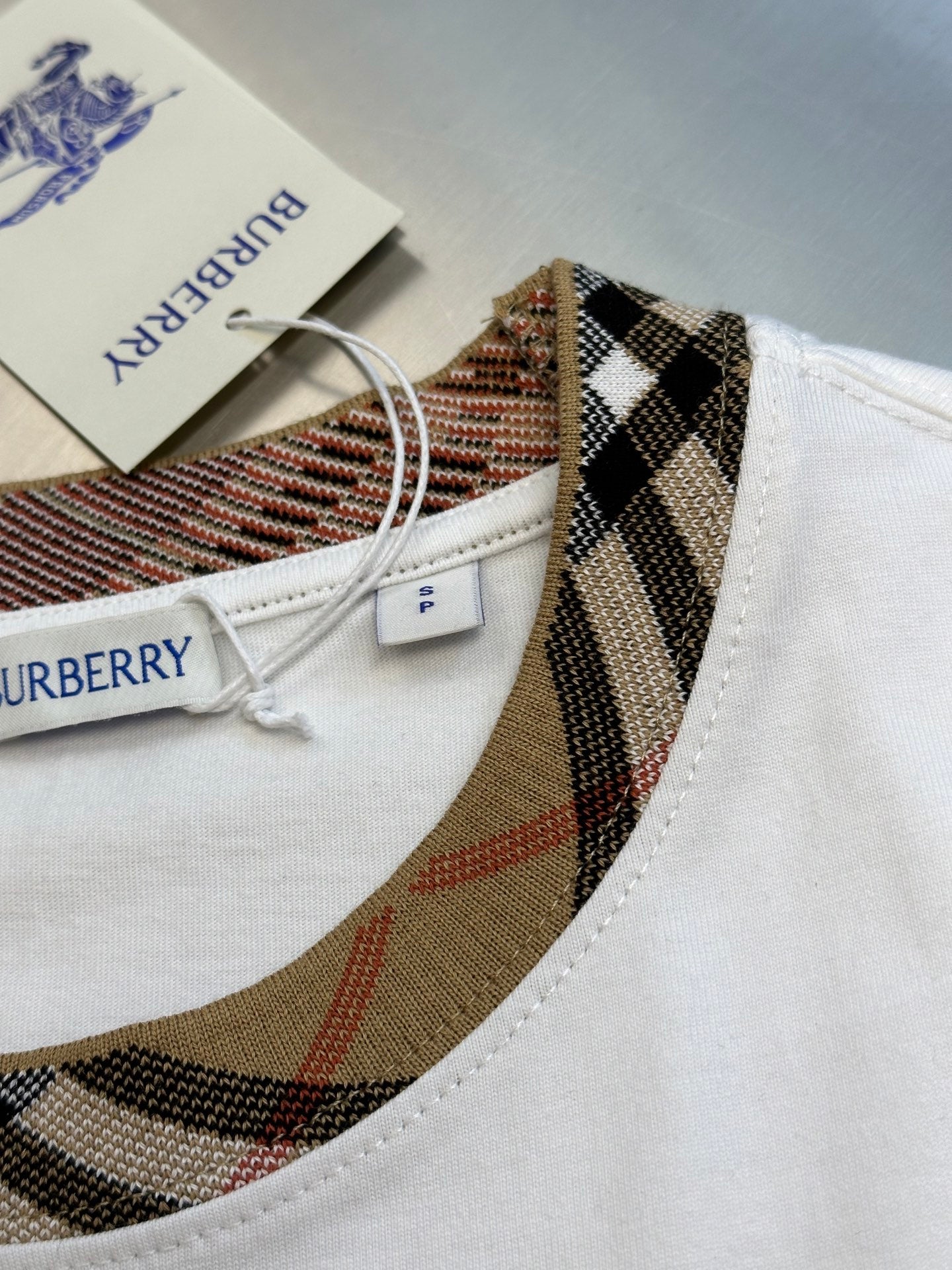 LuxluxHouse Best Quality Clothes Burberry T-shirt
