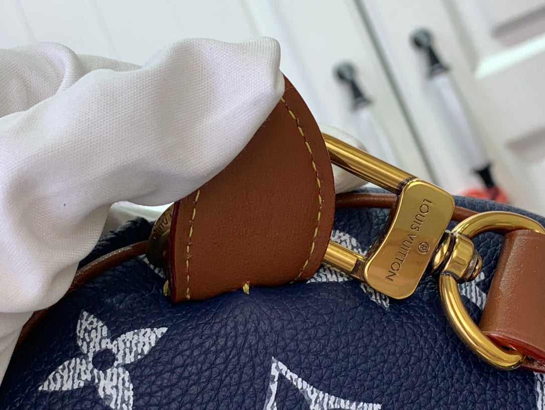 LuxluxHouse Best Quality Bags Louis Vuitton Women Men