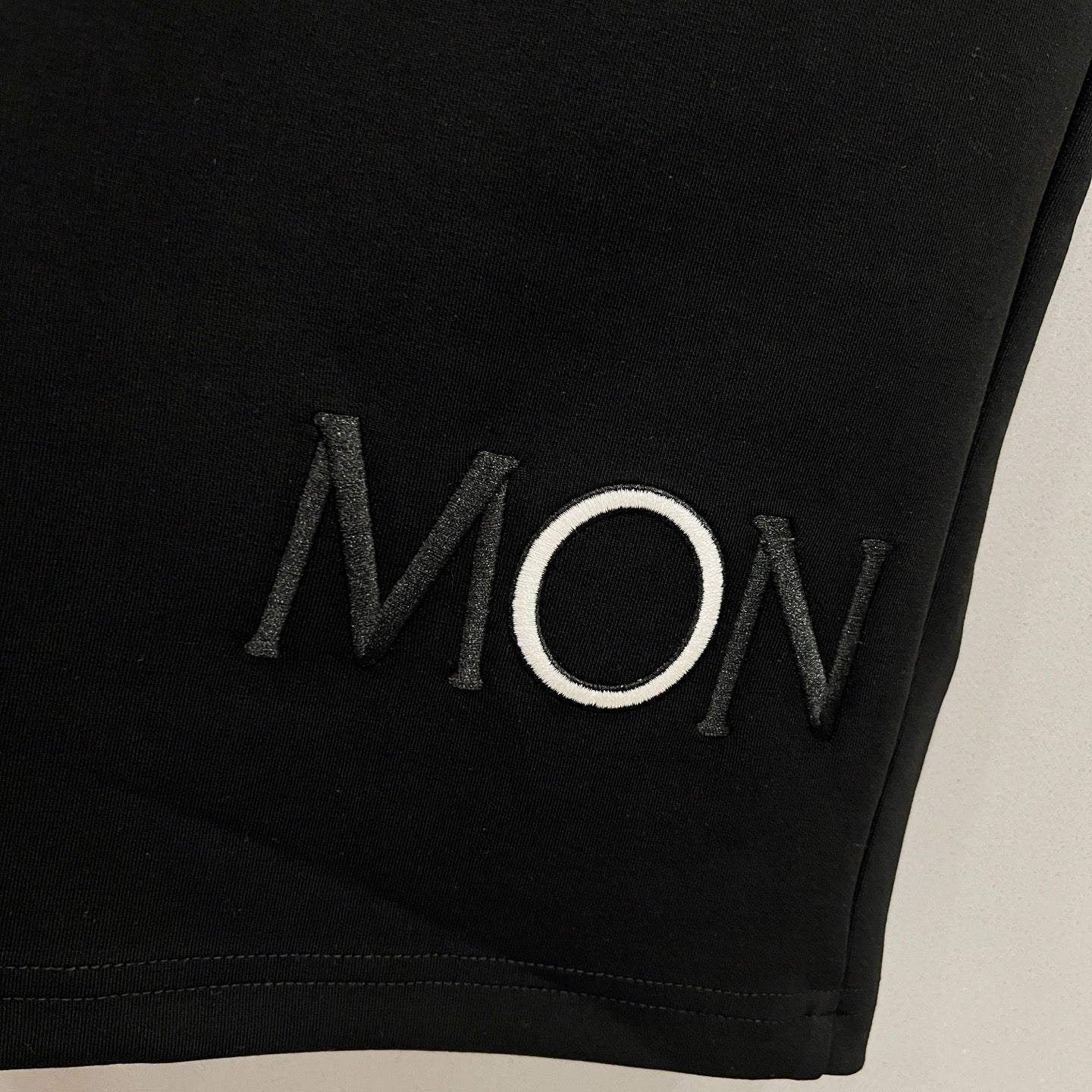 LuxluxHouse Best Quality Clothes Pants Moncler