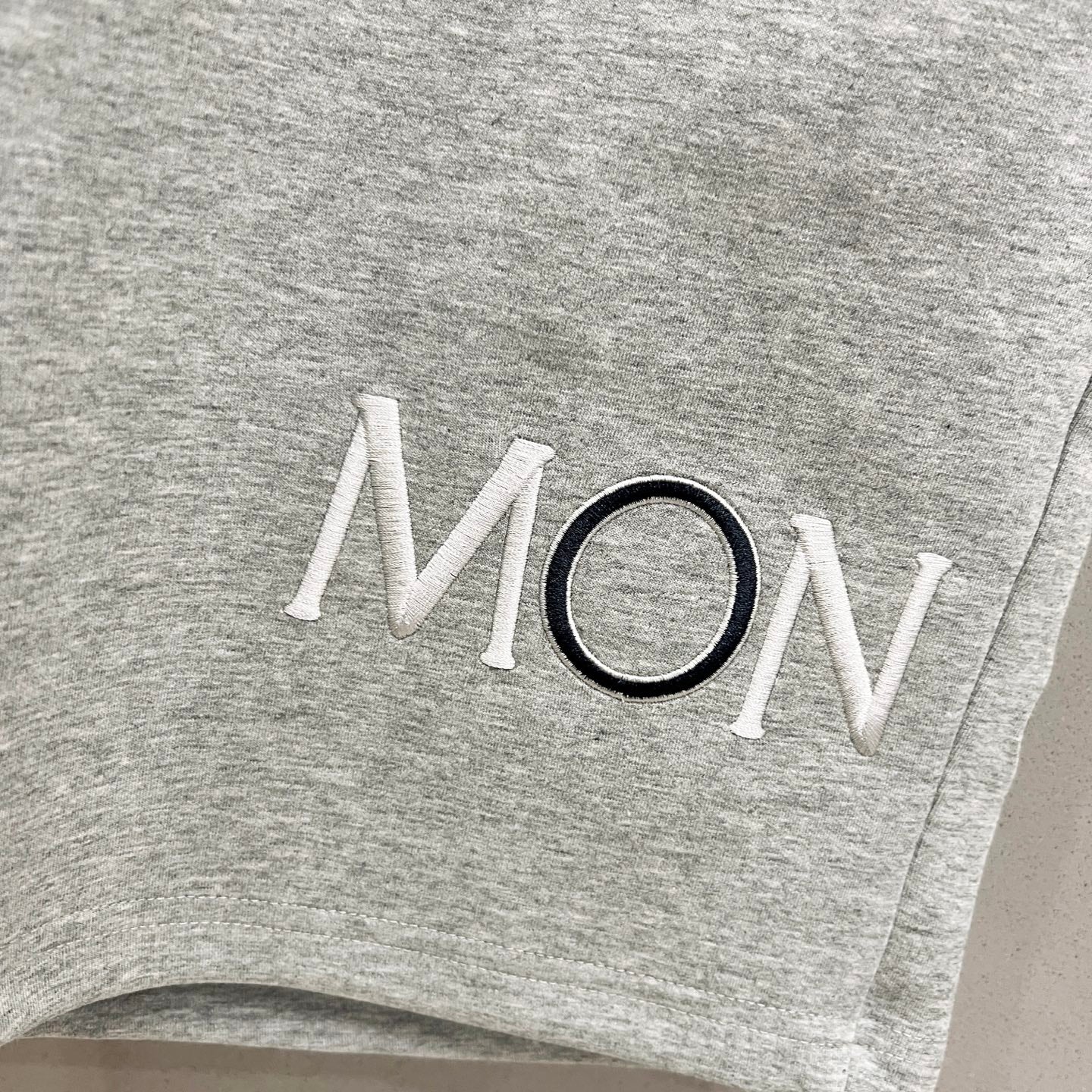 LuxluxHouse Best Quality Clothes Pants Moncler