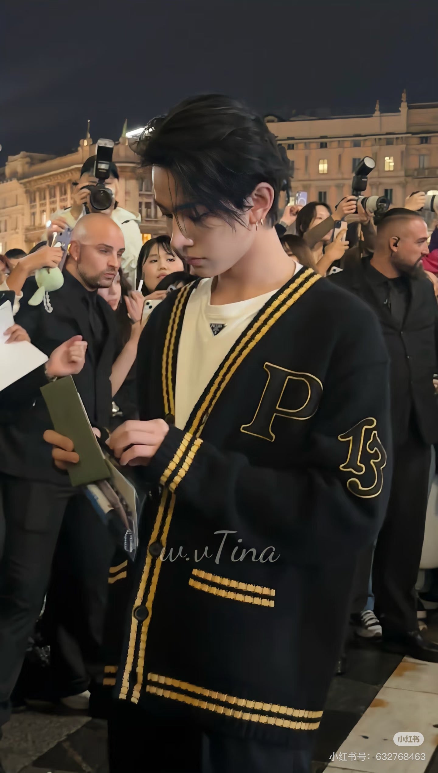 LuxluxHouse Best Quality Clothes Hoodie & Sweater Prada
