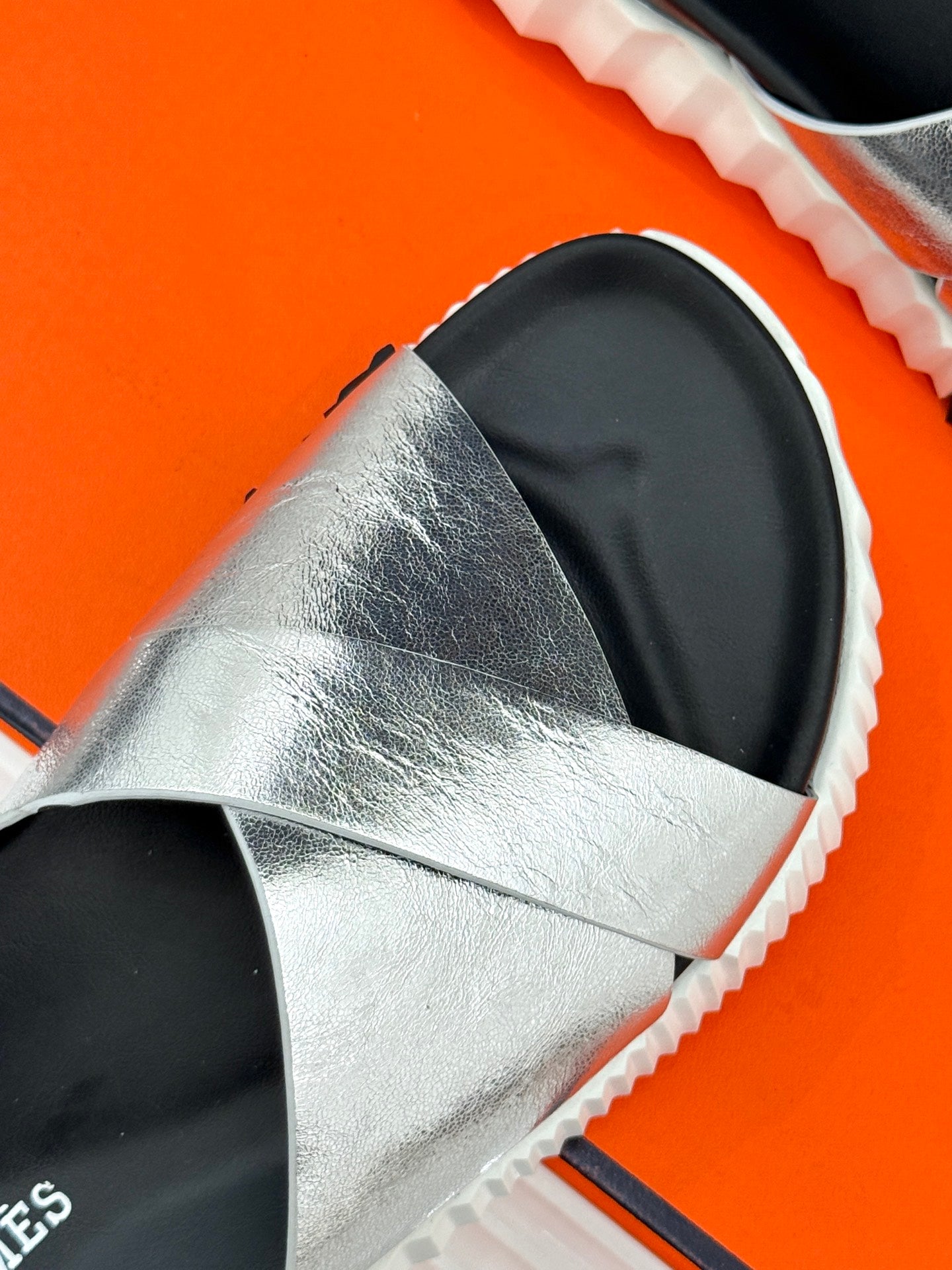 LuxluxHouse Best Quality Women Shoes Hermes