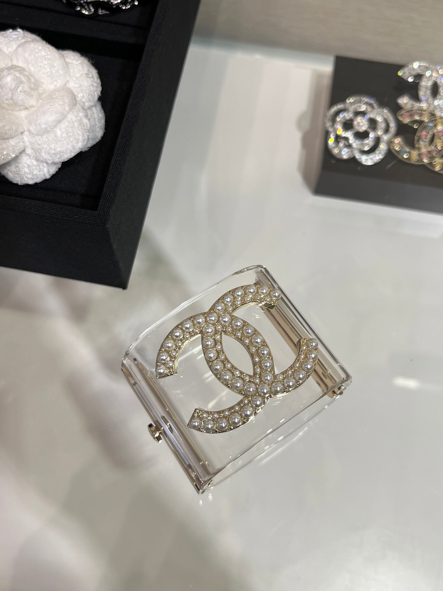 LuxluxHouse Low Price And High Quality Accessories Chanel