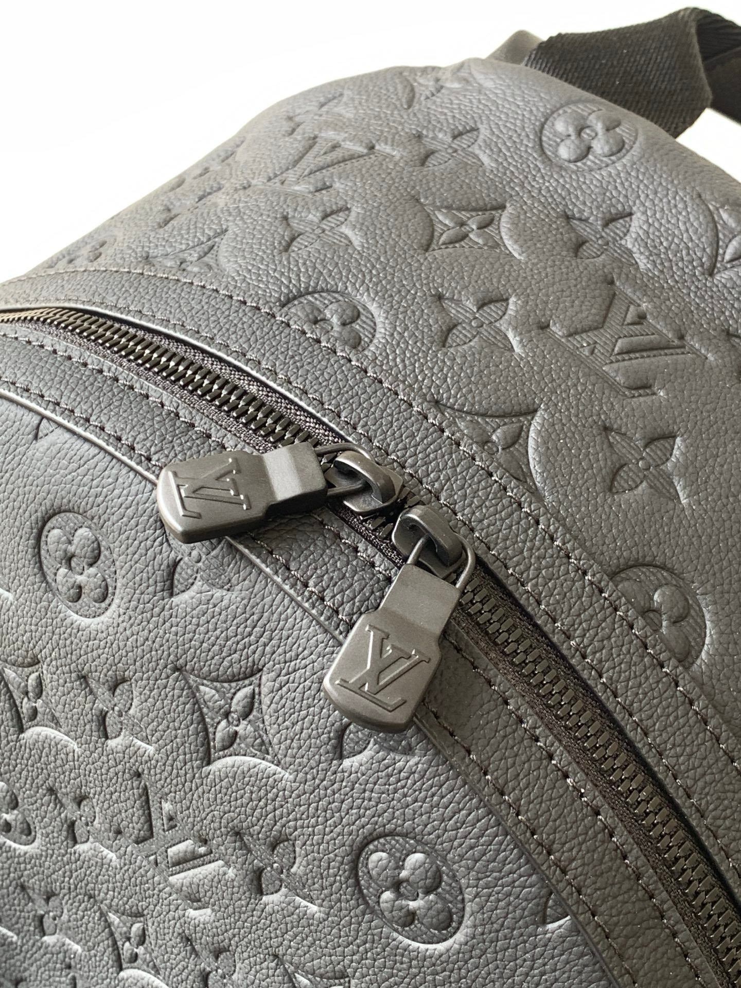 LuxluxHouse Best Quality Bags Louis Vuitton Men