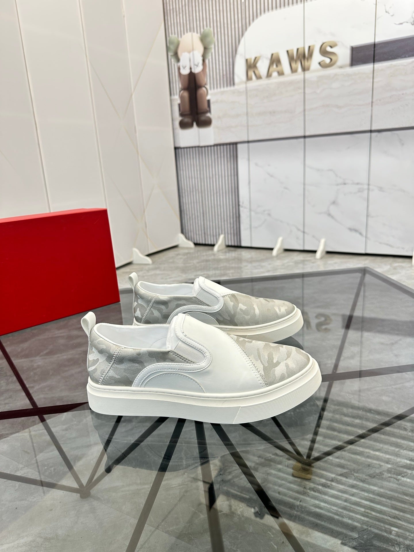 LuxluxHouse Best Quality Shoes Valentino