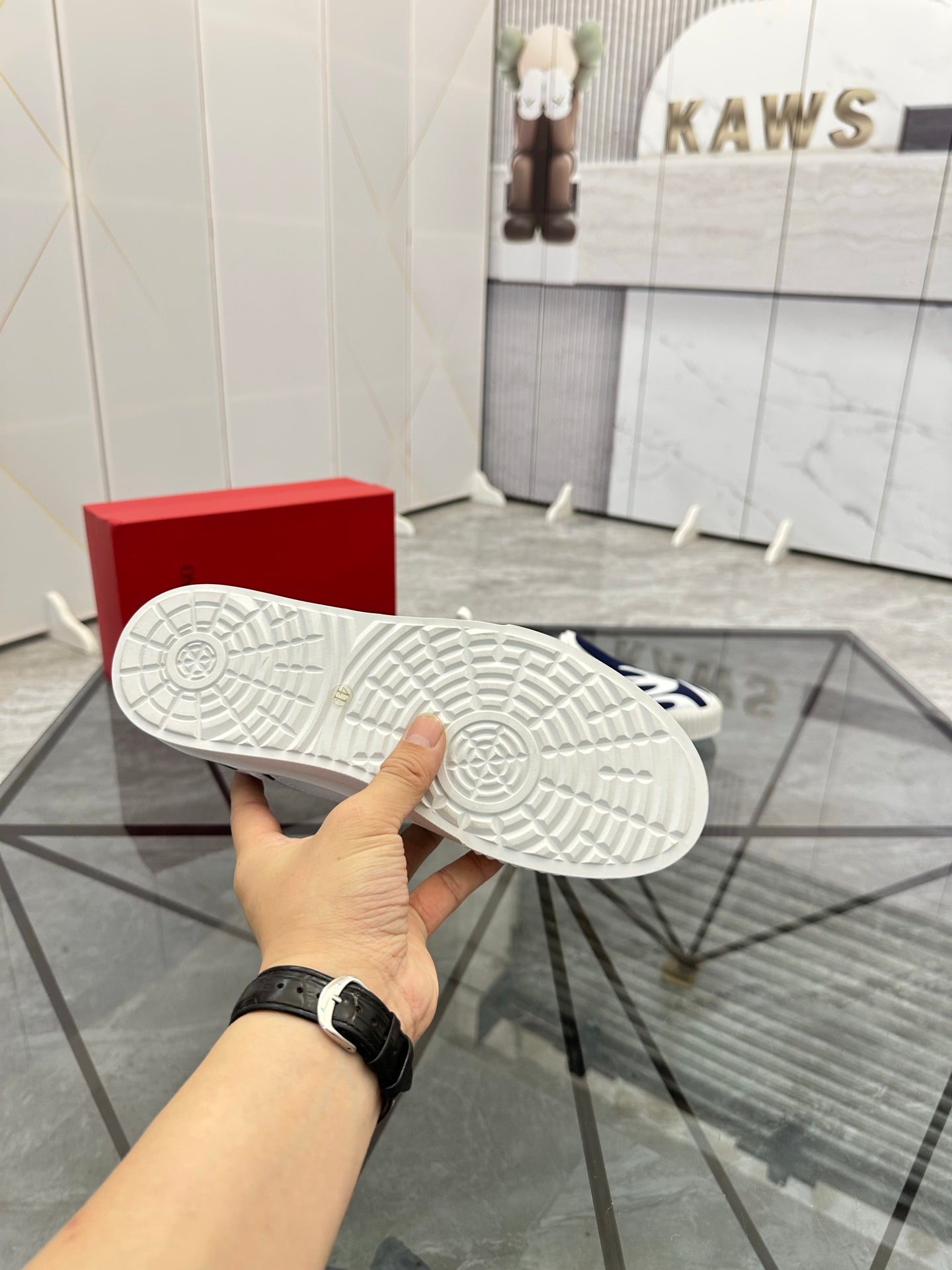 LuxluxHouse Best Quality Shoes Valentino