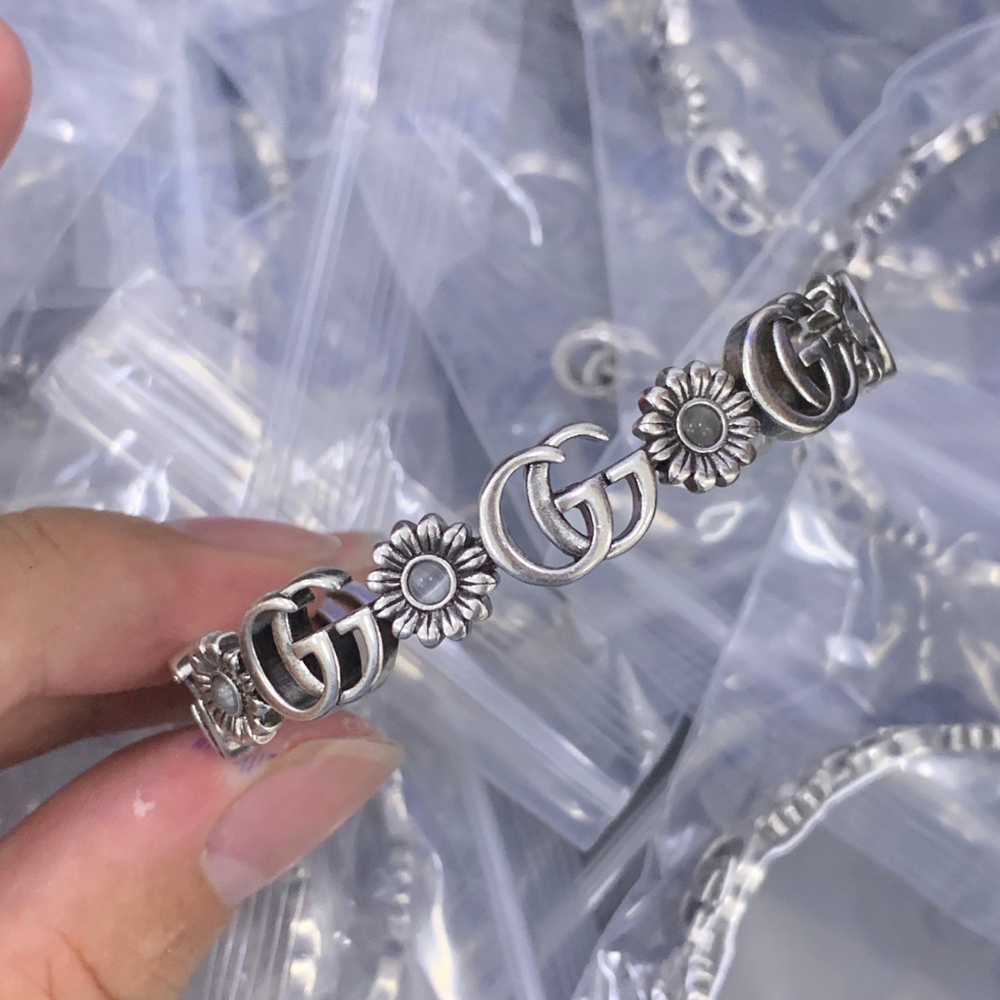 LuxluxHouse Low Price And High Quality Accessories Gucci