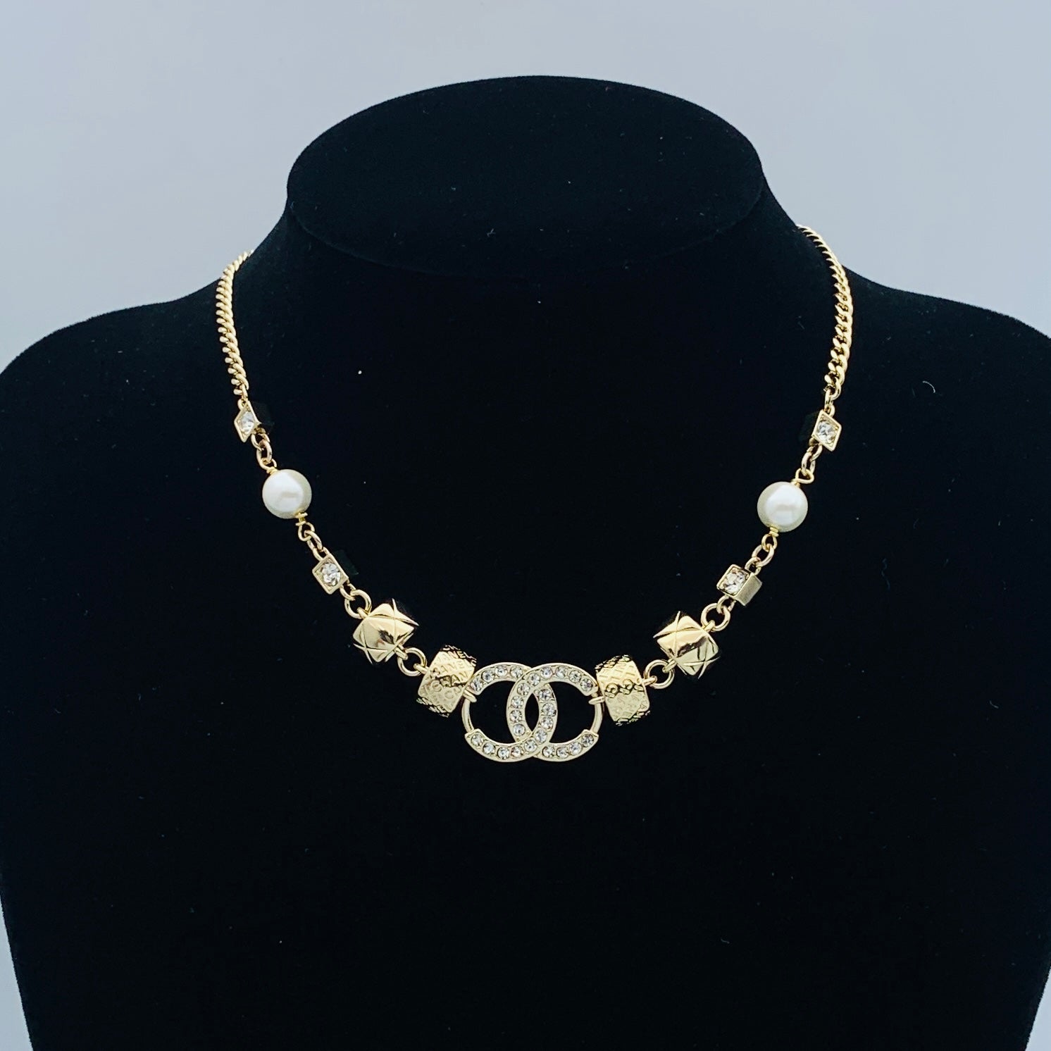 LuxluxHouse Low Price And High Quality Accessories Chanel