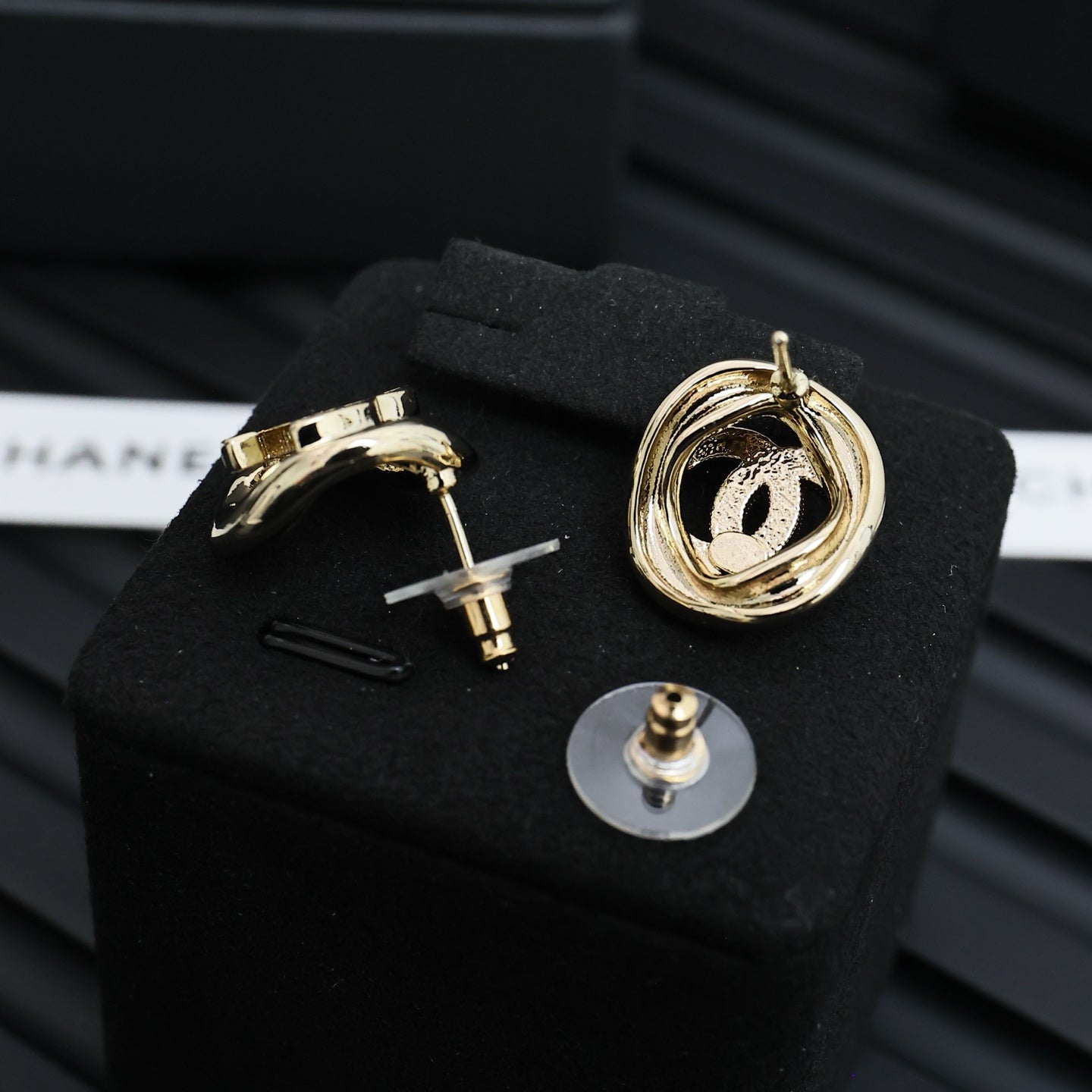 LuxluxHouse Best Quality Accessories Chanel Earrings