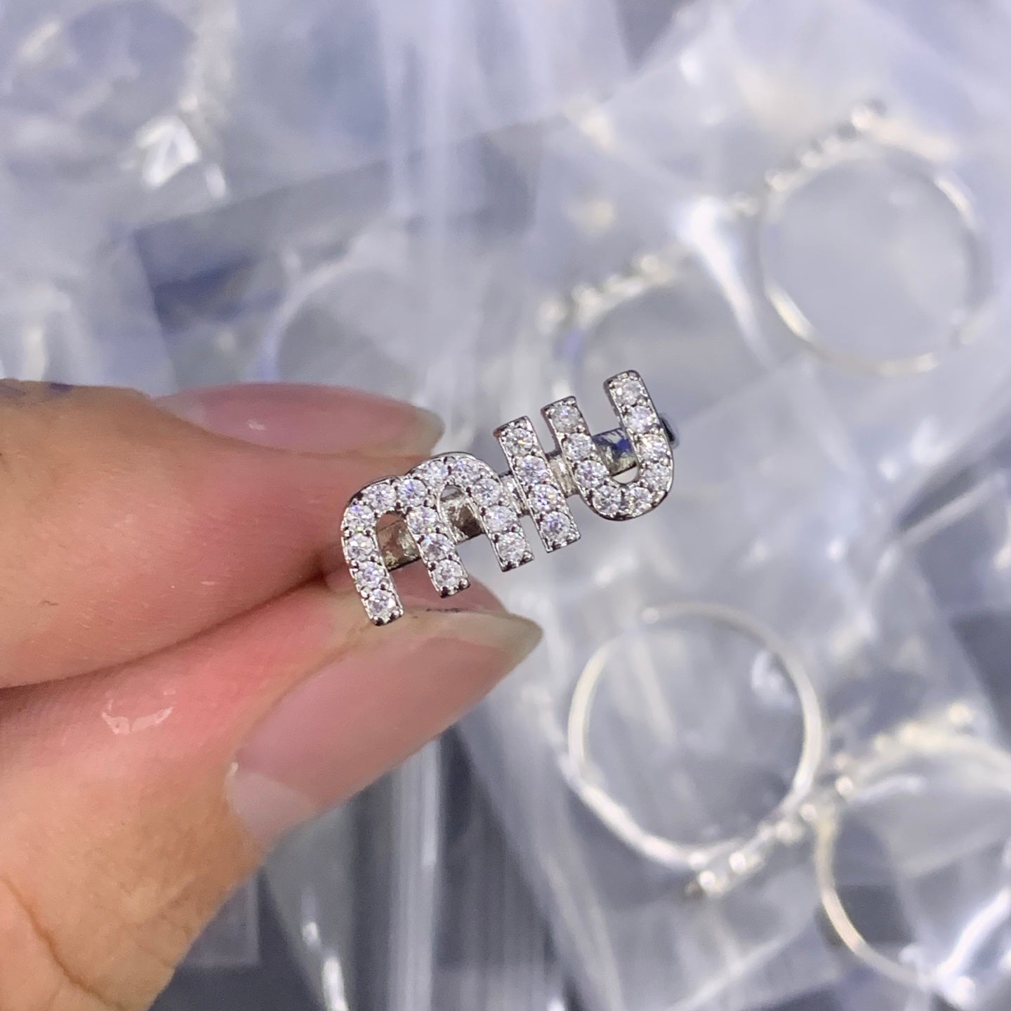 LuxluxHouse Low Price And High Quality Accessories Miu Miu