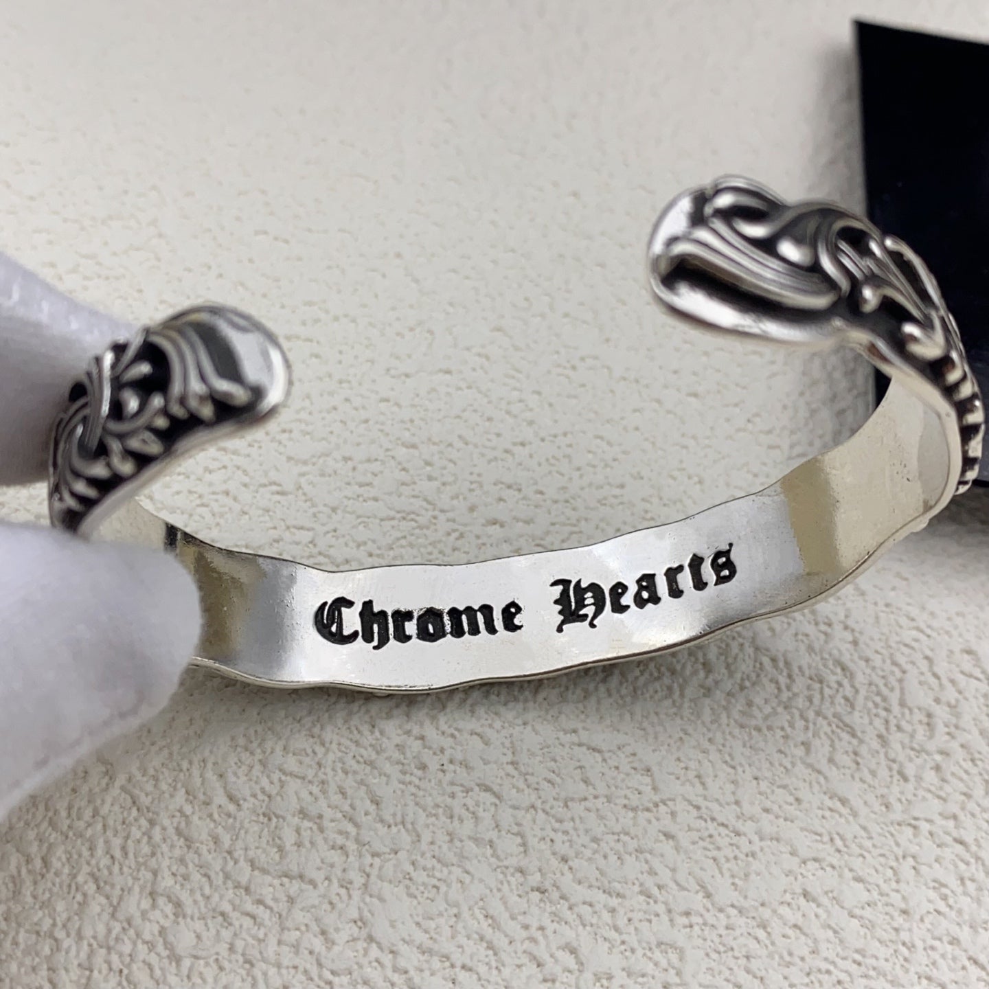 LuxluxHouse Low Price And High Quality Accessories Chrome Hearts