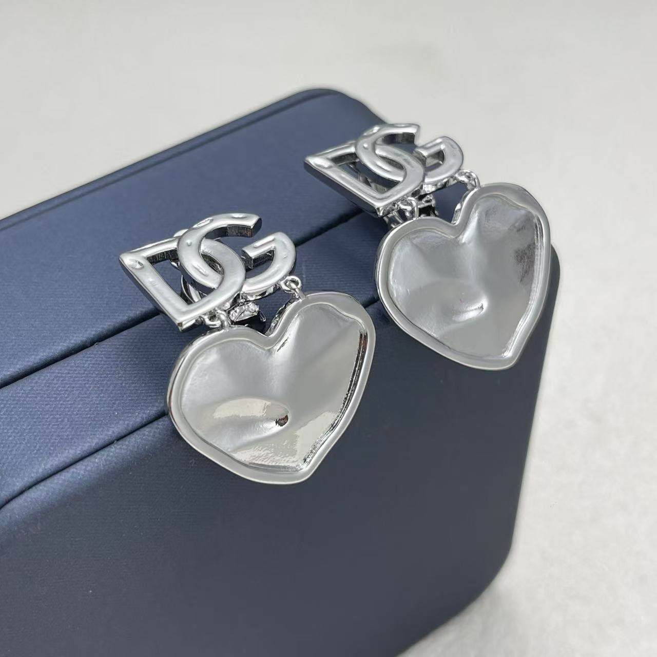 LuxluxHouse Low Price And High Quality Accessories Dolce & Gabbana