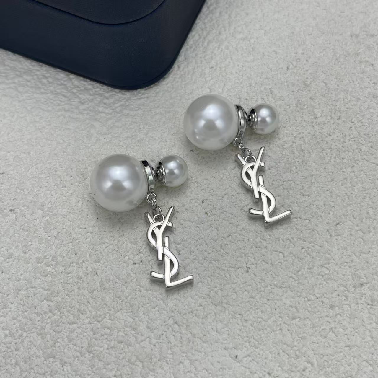 LuxluxHouse Low Price And High Quality Accessories YSL
