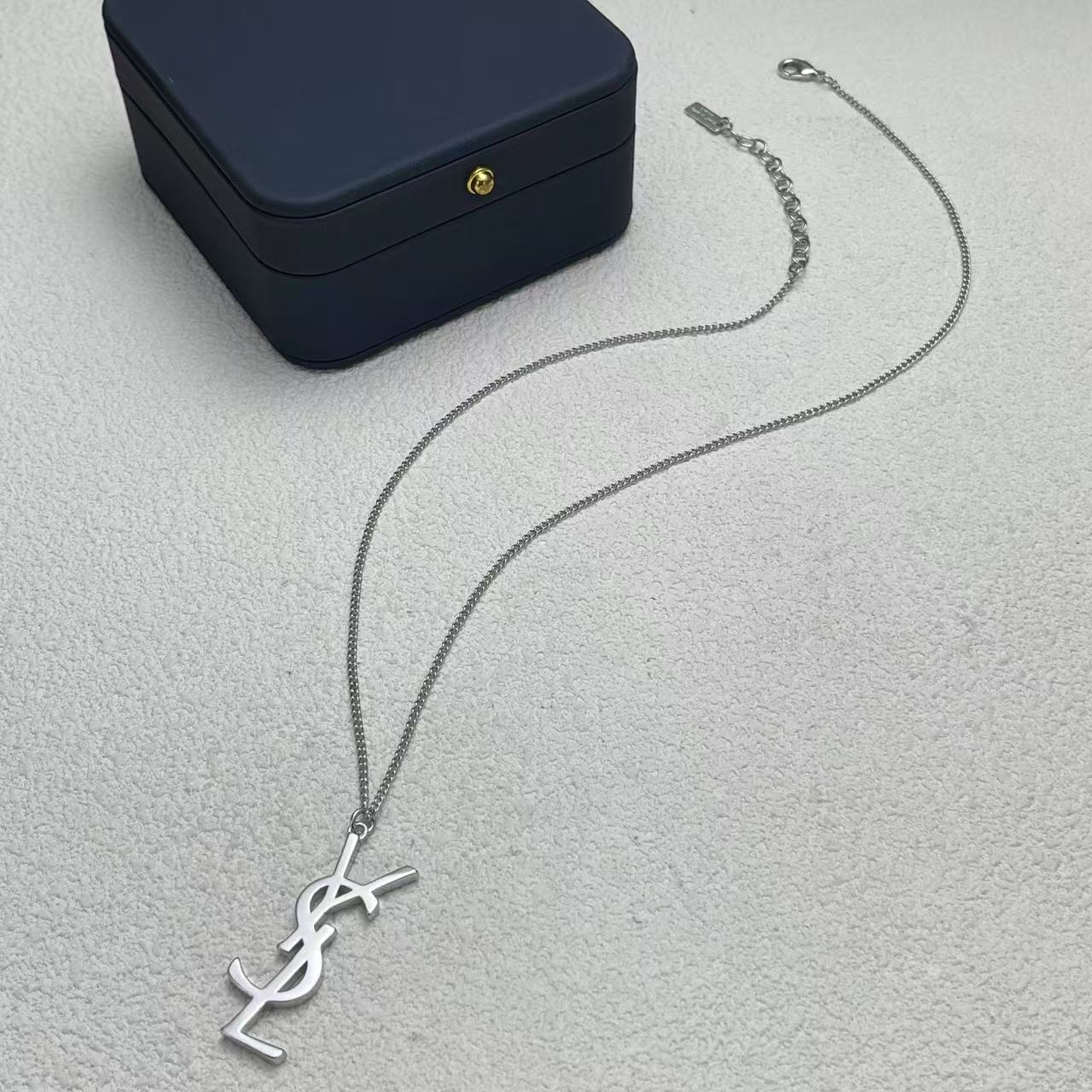 LuxluxHouse Low Price And High Quality Accessories YSL