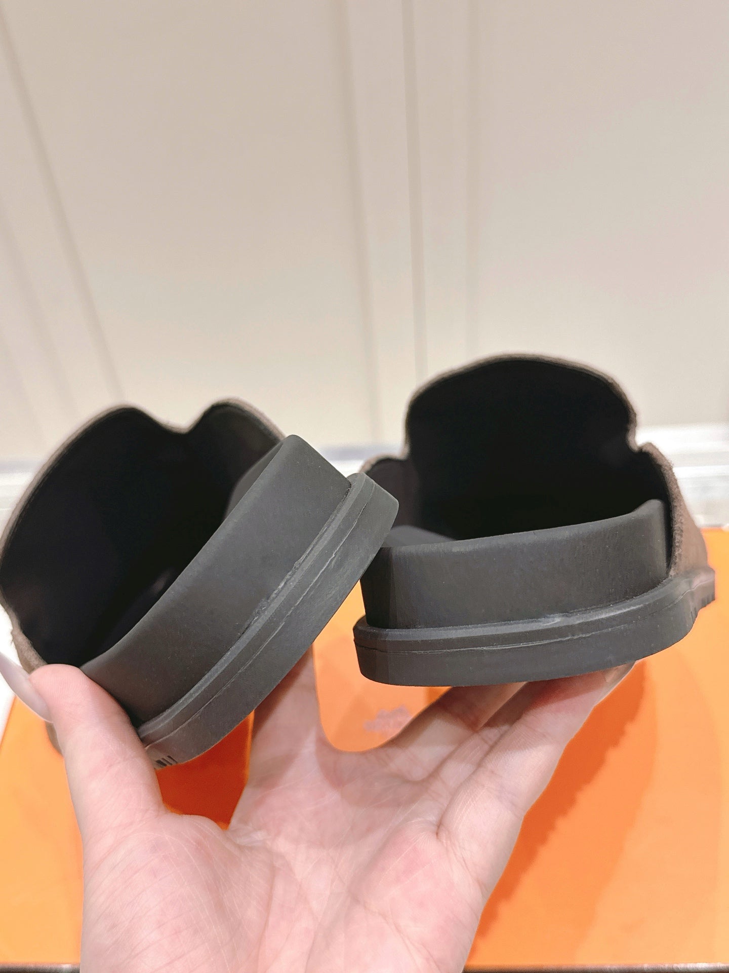 LuxluxHouse Best Quality Women Shoes Hermes