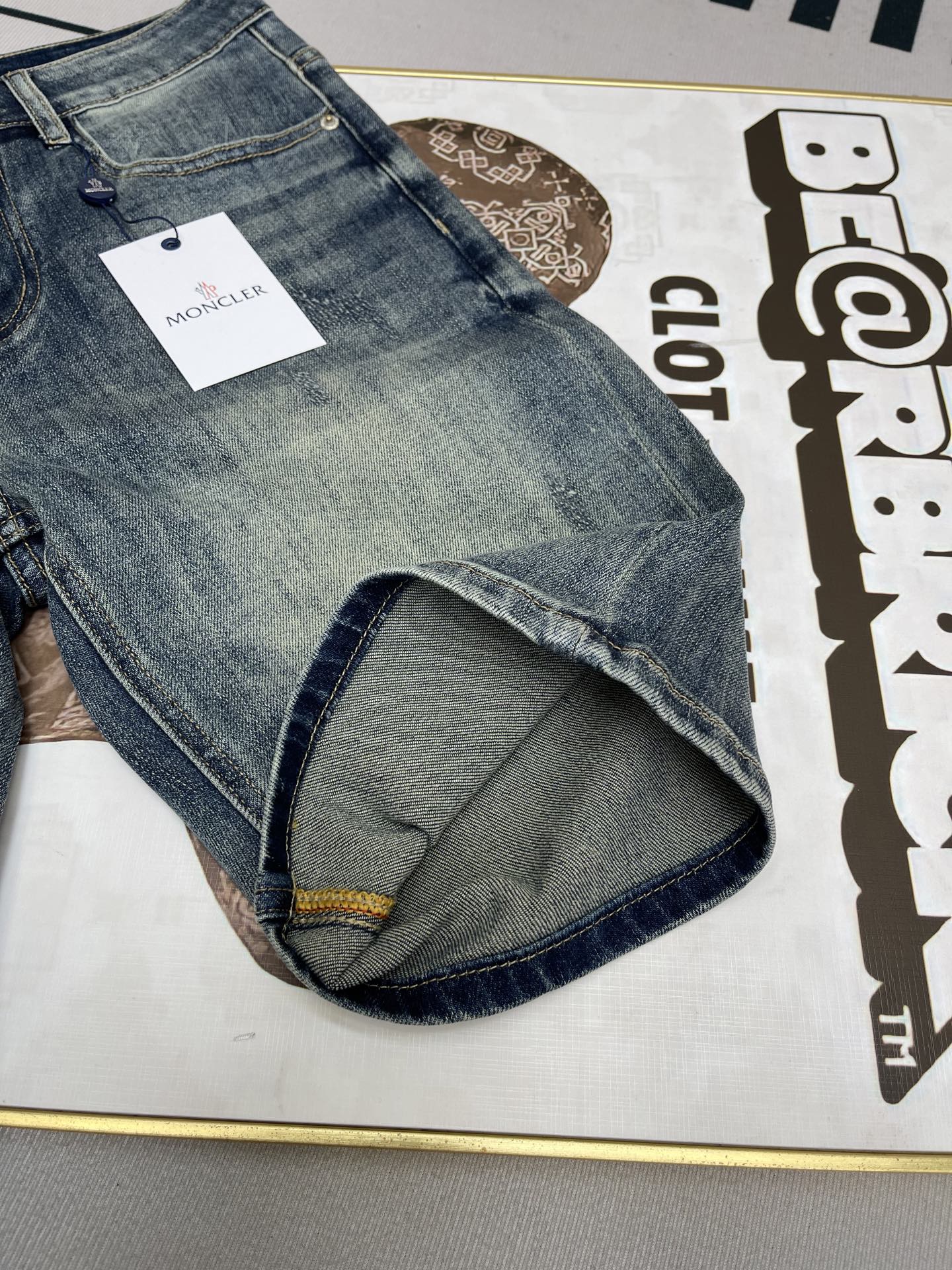 LuxluxHouse Best Quality Clothes Pants Moncler