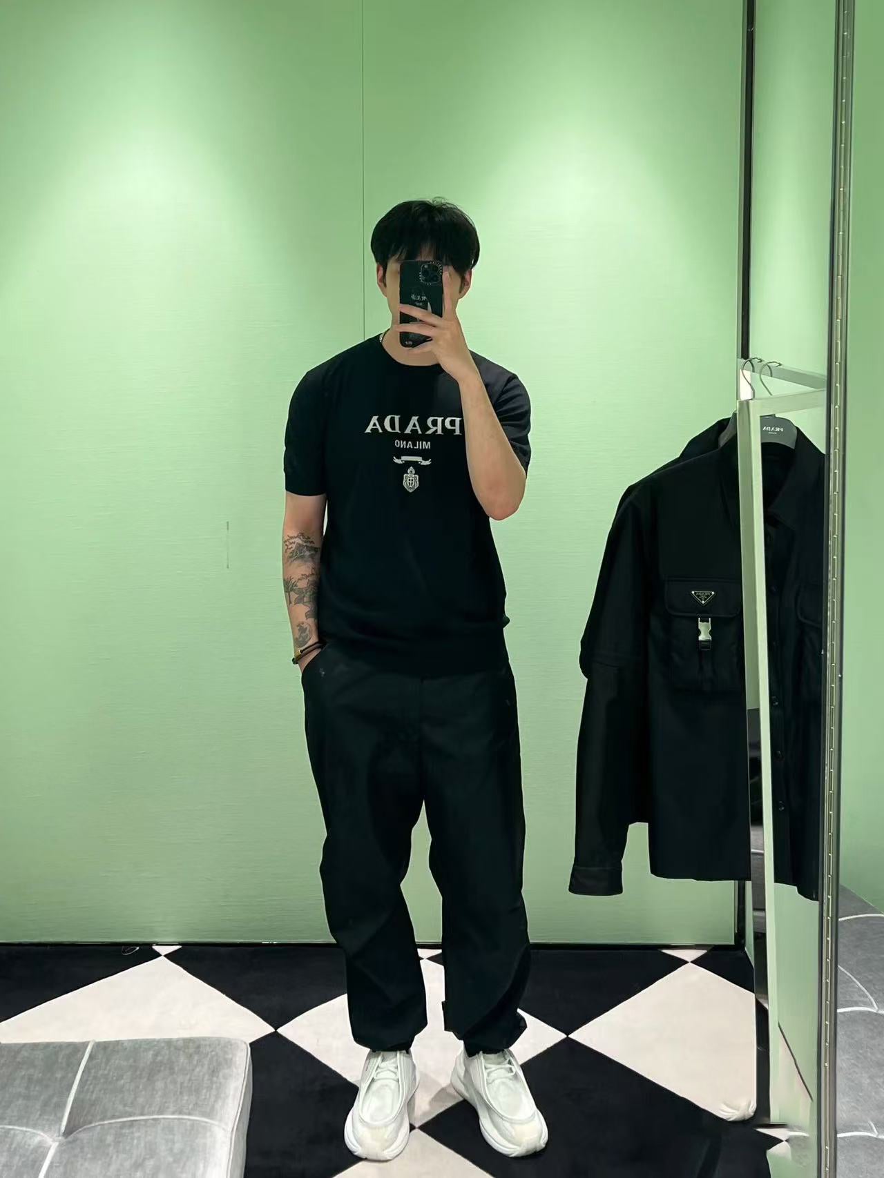 LuxluxHouse Best Quality Clothes T-shirt Prada