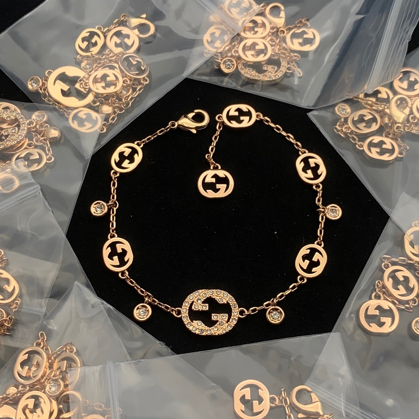 LuxluxHouse Low Price And High Quality Accessories Gucci
