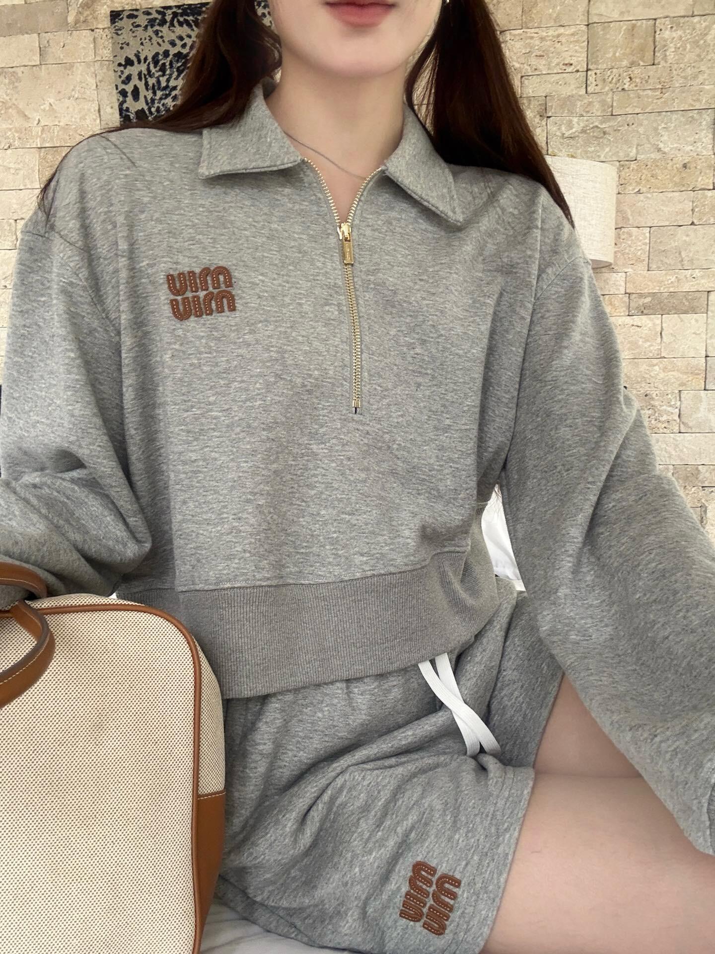 LuxluxHouse Best Quality Clothes Miu Miu Pants