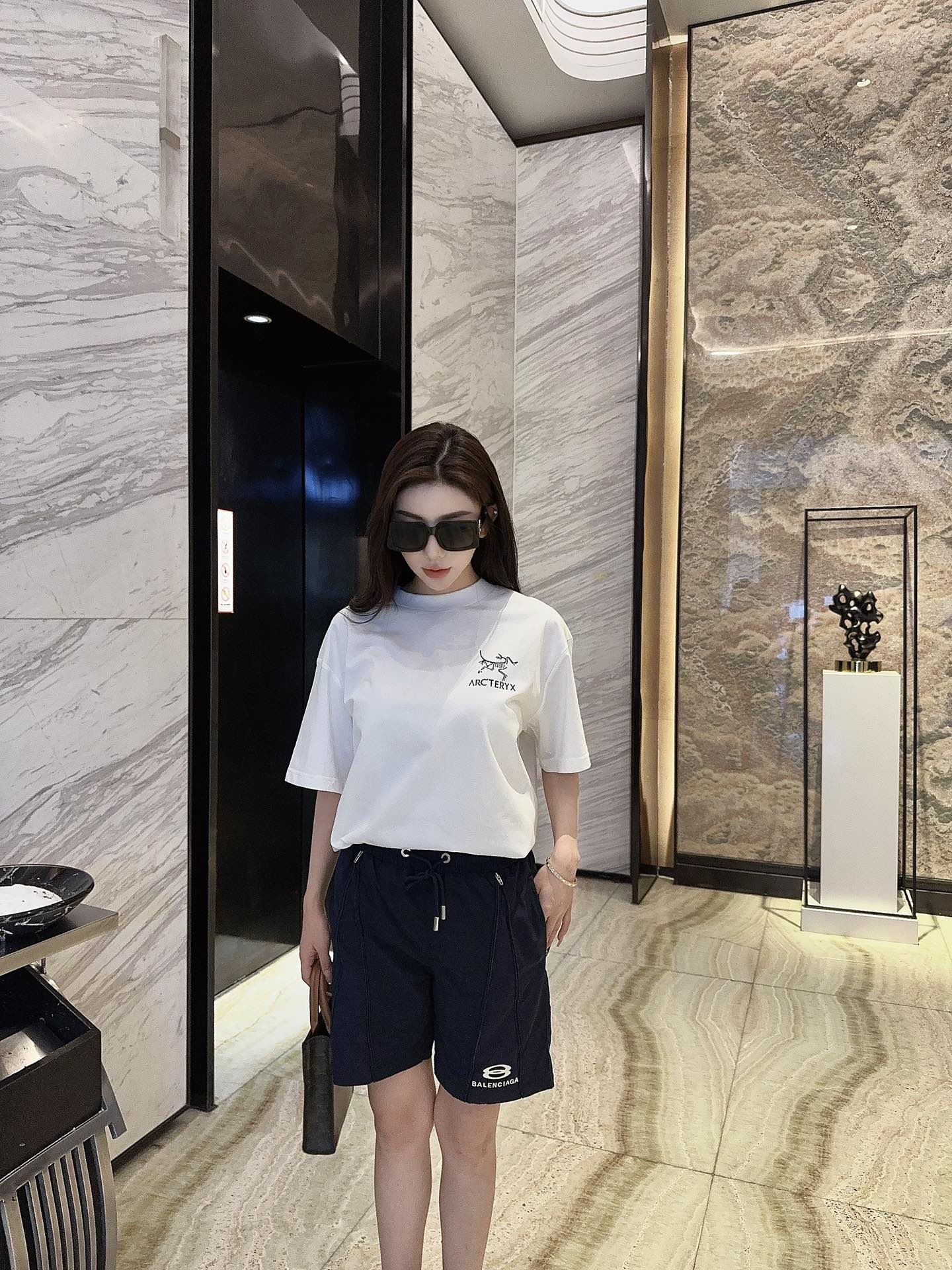 LuxluxHouse Best Quality Clothes Balenciaga Pants