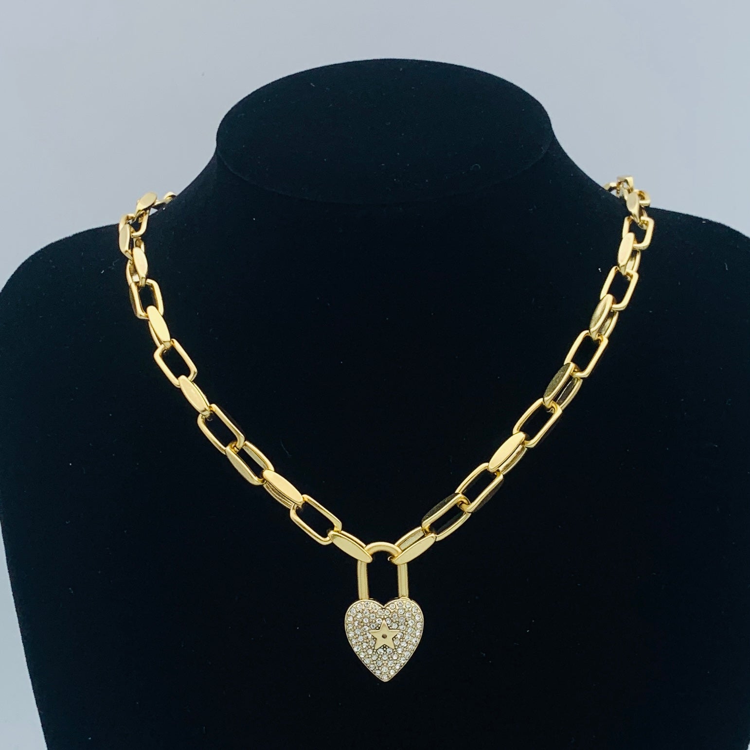 LuxluxHouse Low Price And High Quality Accessories Dior