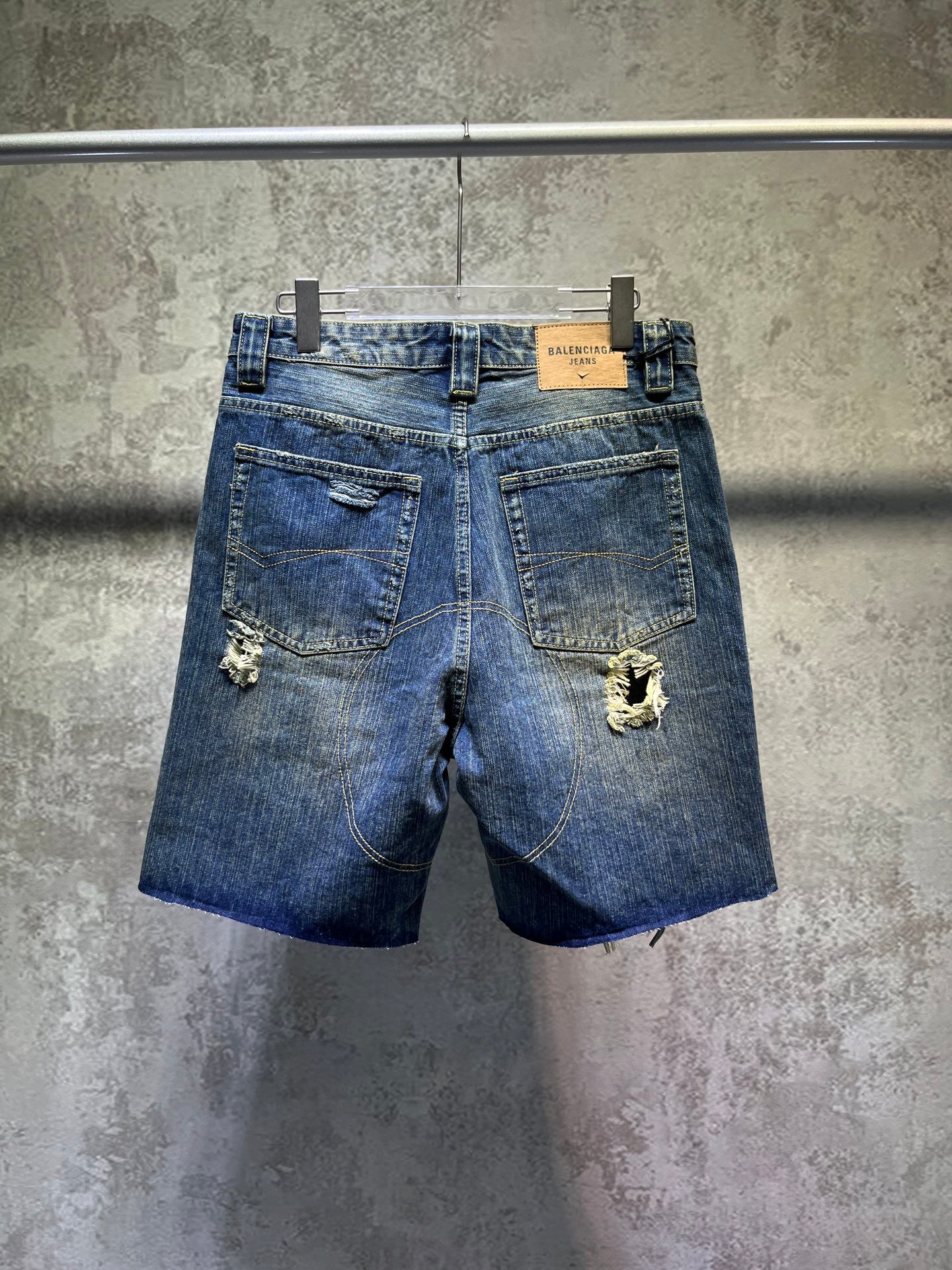 LuxluxHouse Best Quality Clothes Balenciaga Pants