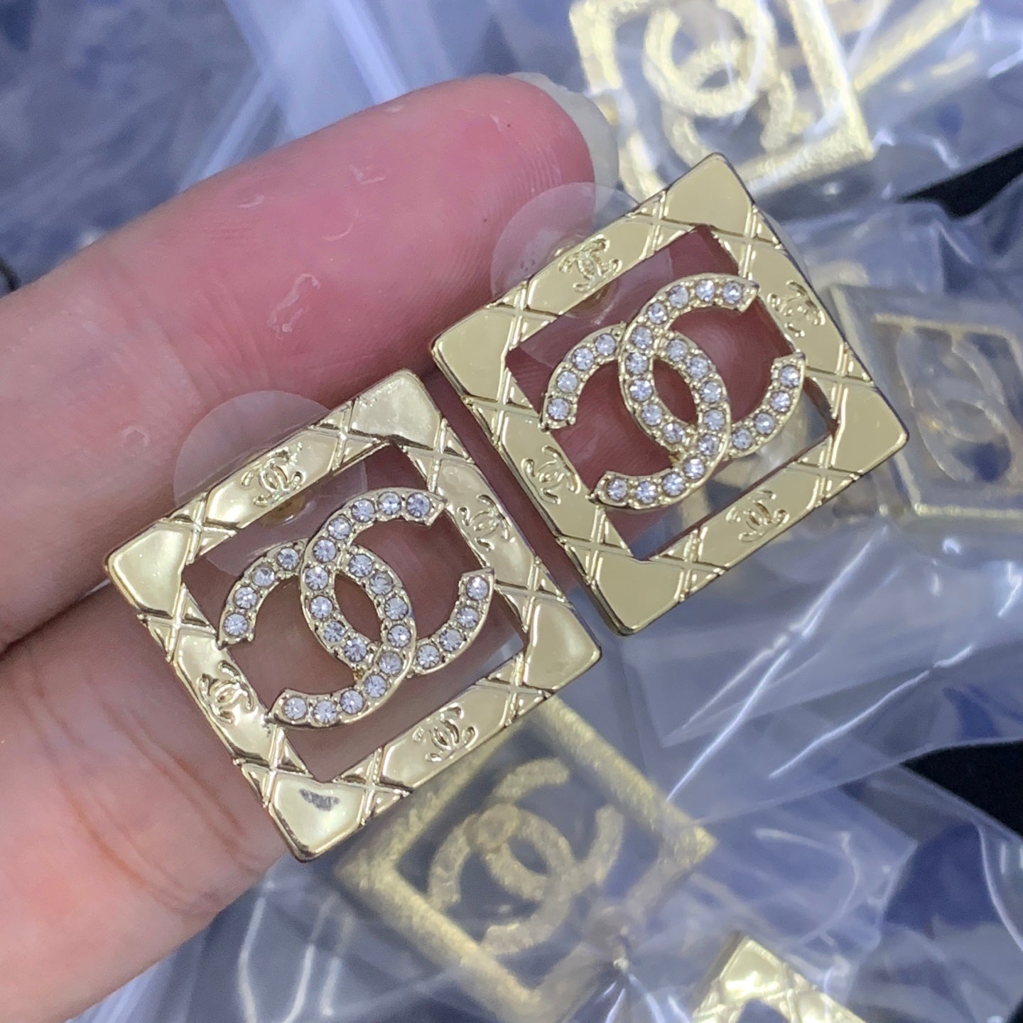 LuxluxHouse Low Price And High Quality Accessories Chanel