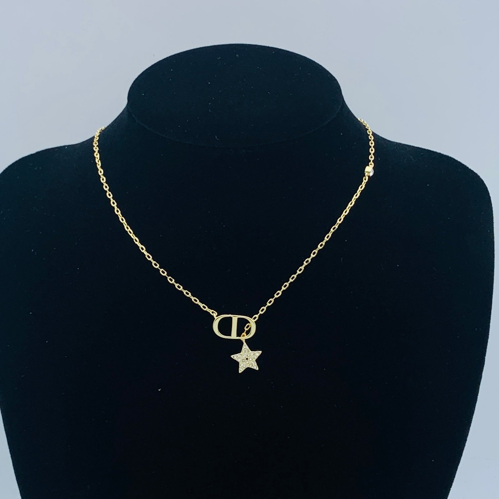 LuxluxHouse Low Price And High Quality Accessories Dior