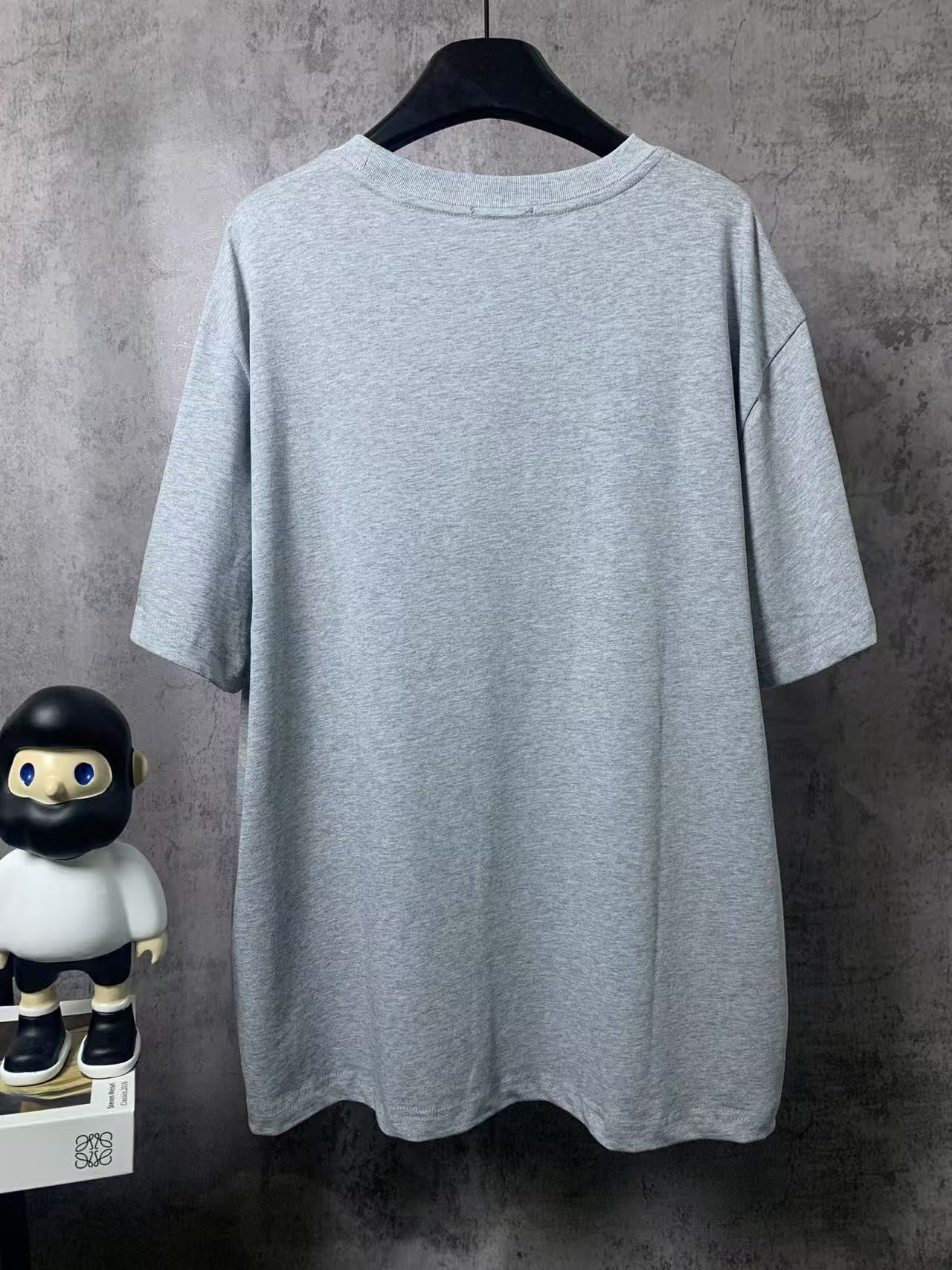 LuxluxHouse Best Quality Clothes T-shirt Loewe
