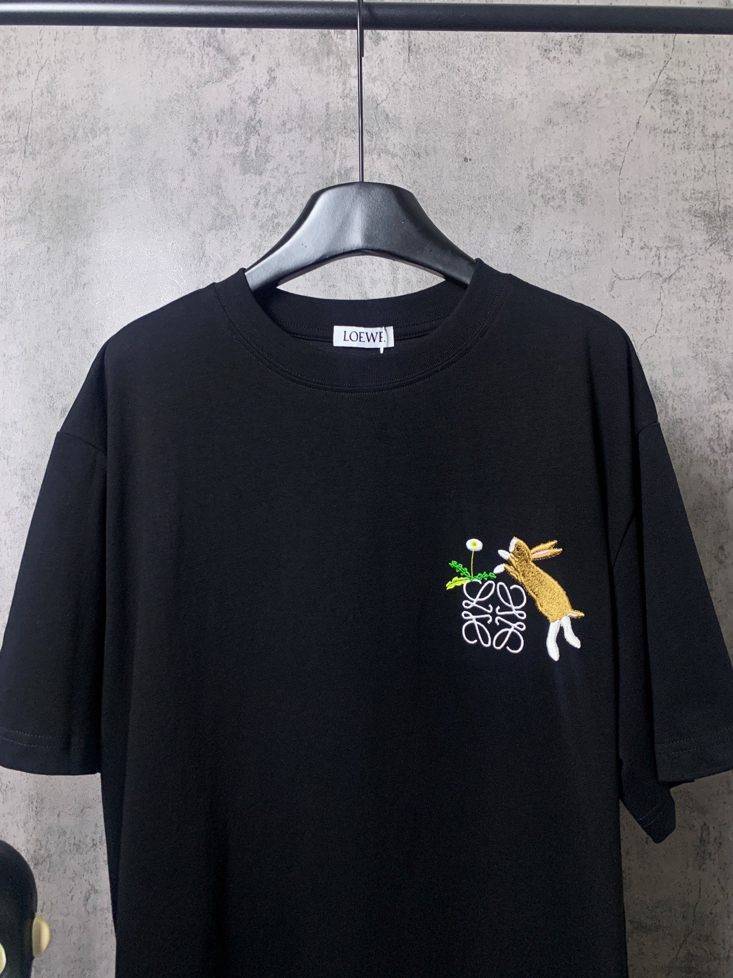 LuxluxHouse Best Quality Clothes T-shirt Loewe