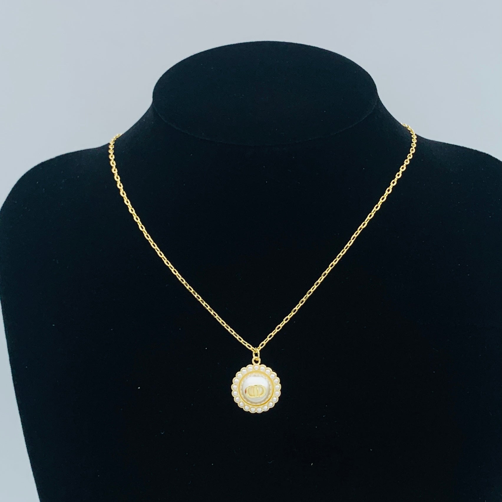 LuxluxHouse Low Price And High Quality Accessories Dior