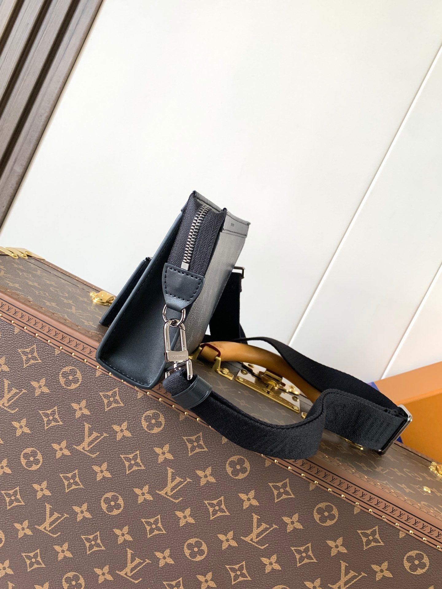 LuxluxHouse Best Quality Bags Louis Vuitton Women Men