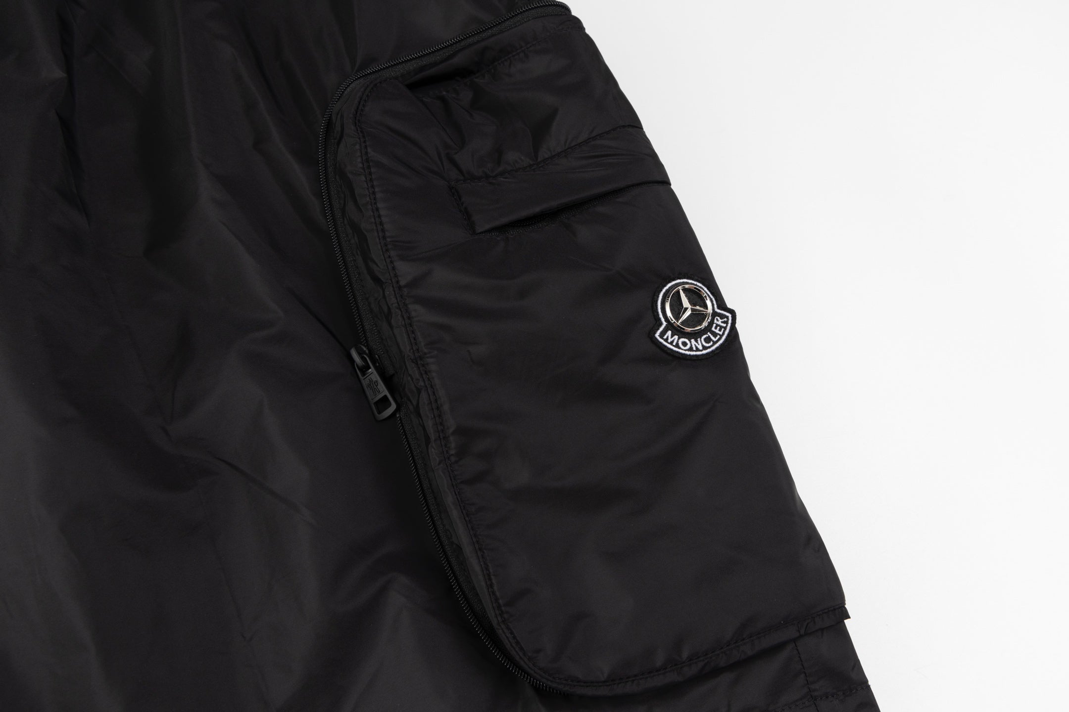 LuxluxHouse Best Quality Clothes Pants Moncler