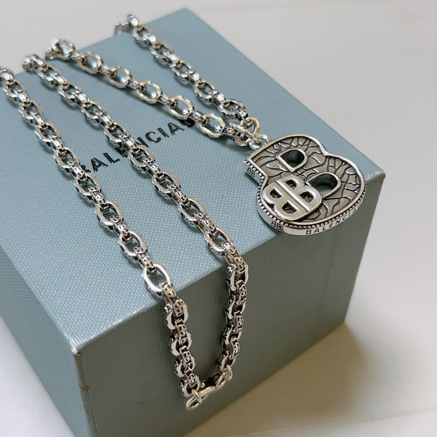 LuxluxHouse Best Quality Accessories Necklace Balenciaga