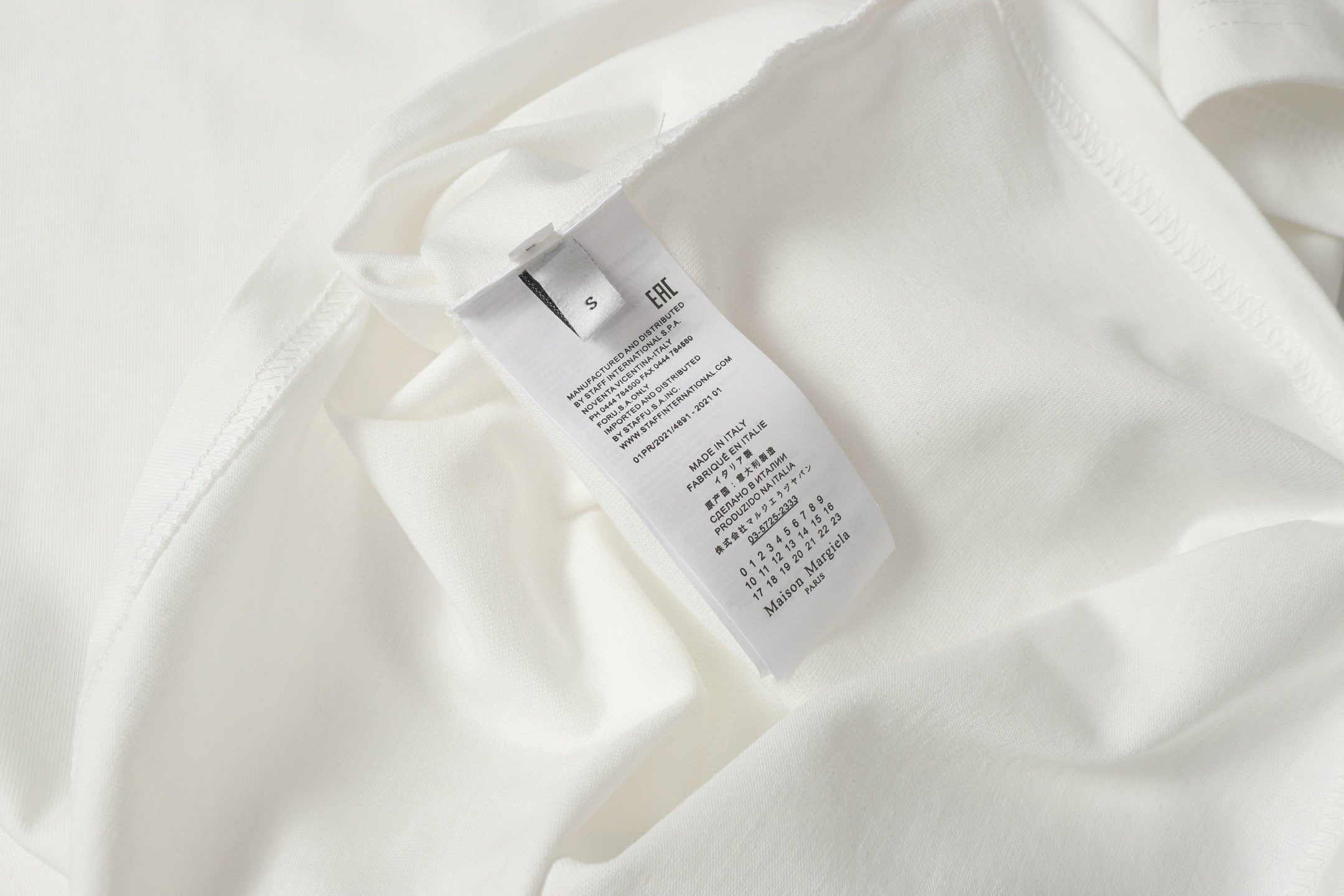 LuxluxHouse Best Quality Clothes T-shirt Chanel & Maison Margiela