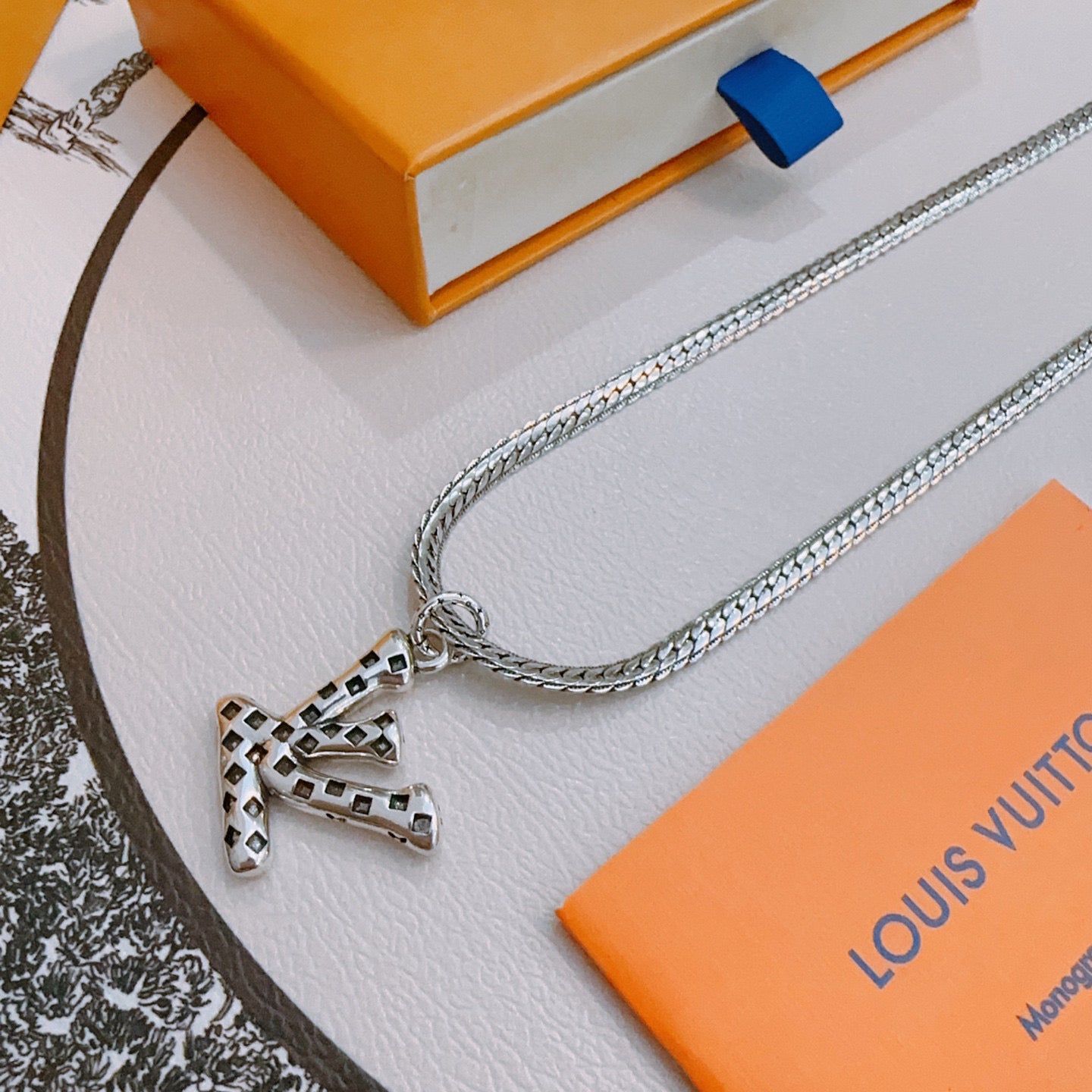 LuxluxHouse Best Quality Accessories Necklace Louis Vuitton