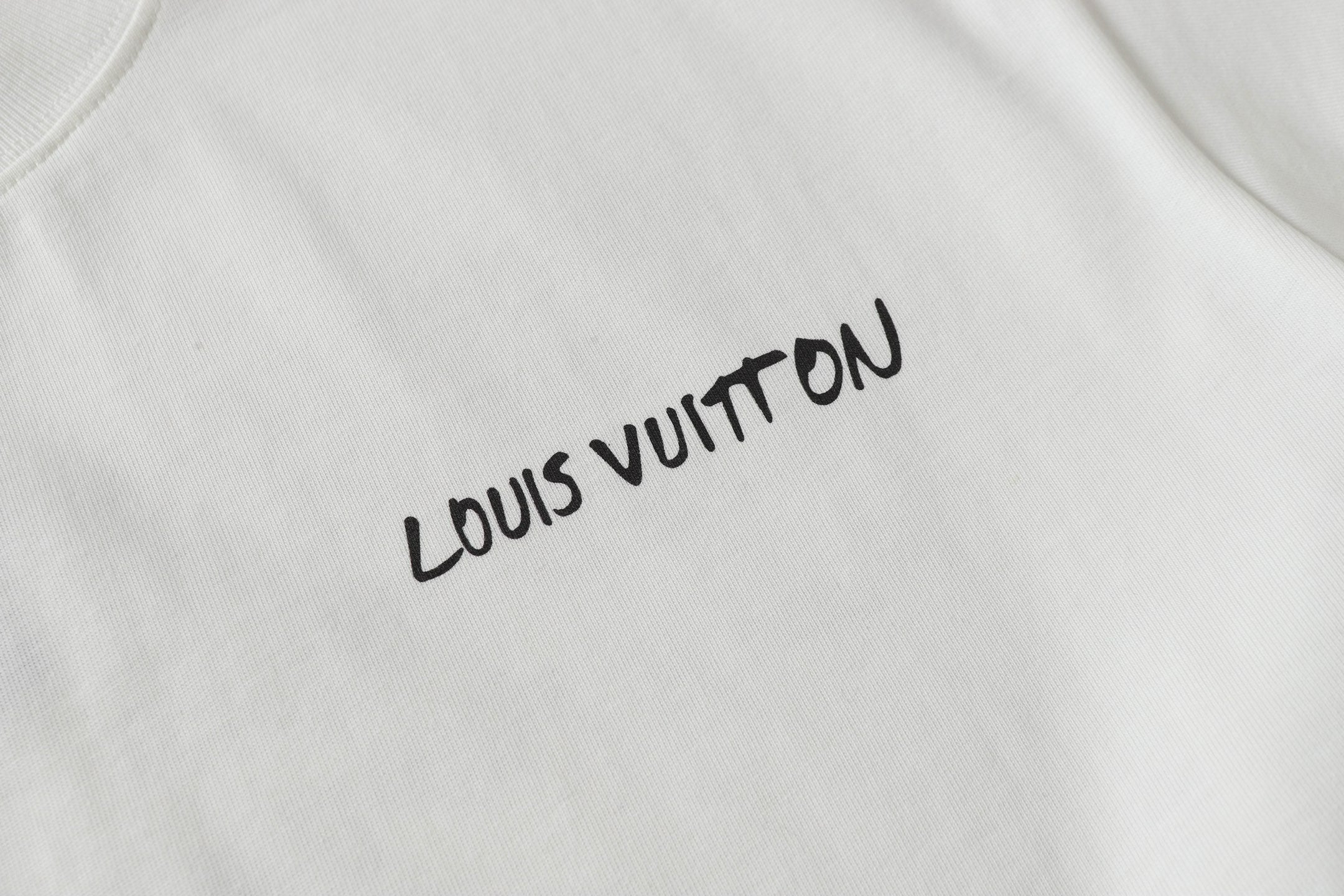 LuxluxHouse Best Quality Clothes T-shirt Louis Vuitton