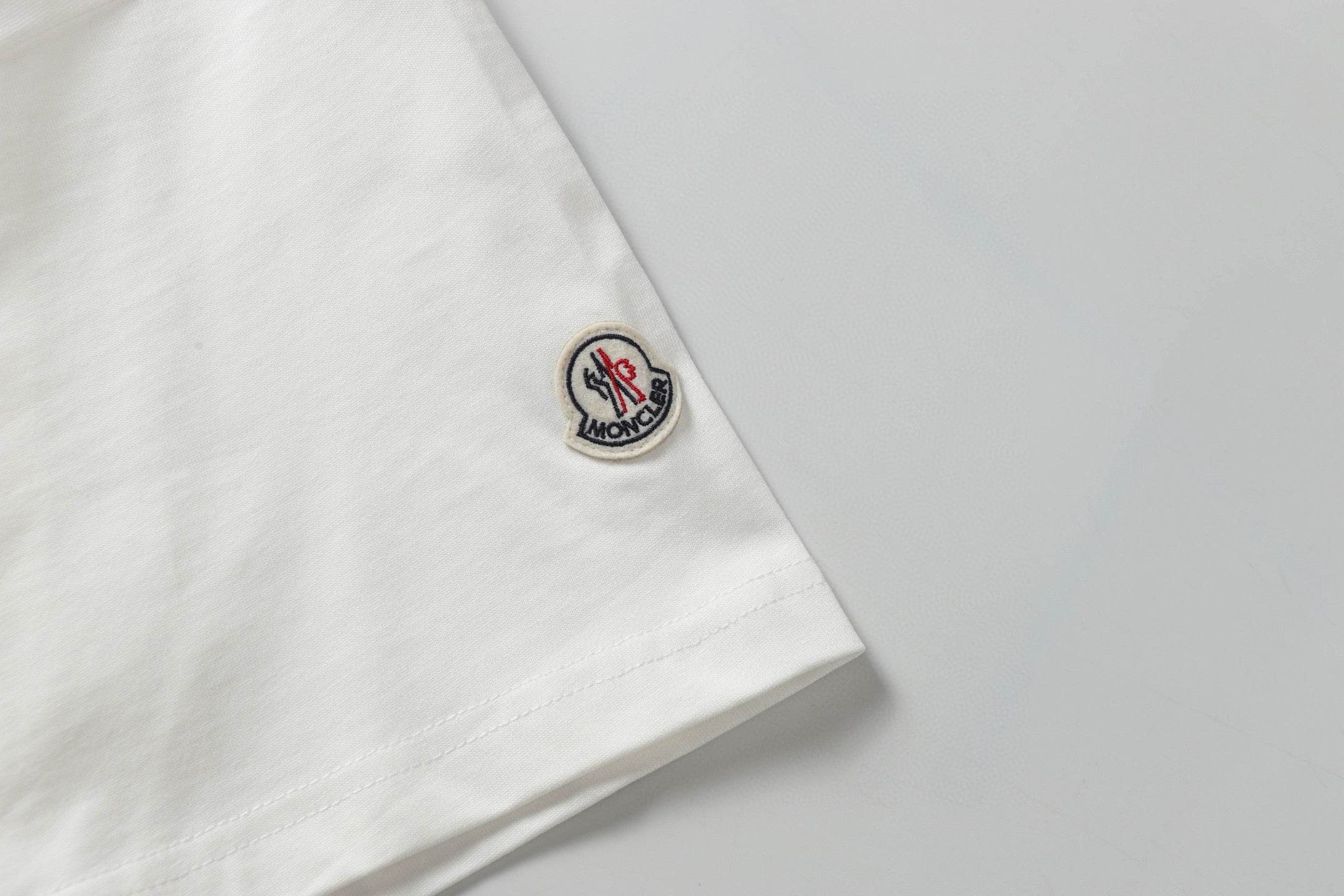 LuxluxHouse Best Quality Clothes T-shirt Moncler