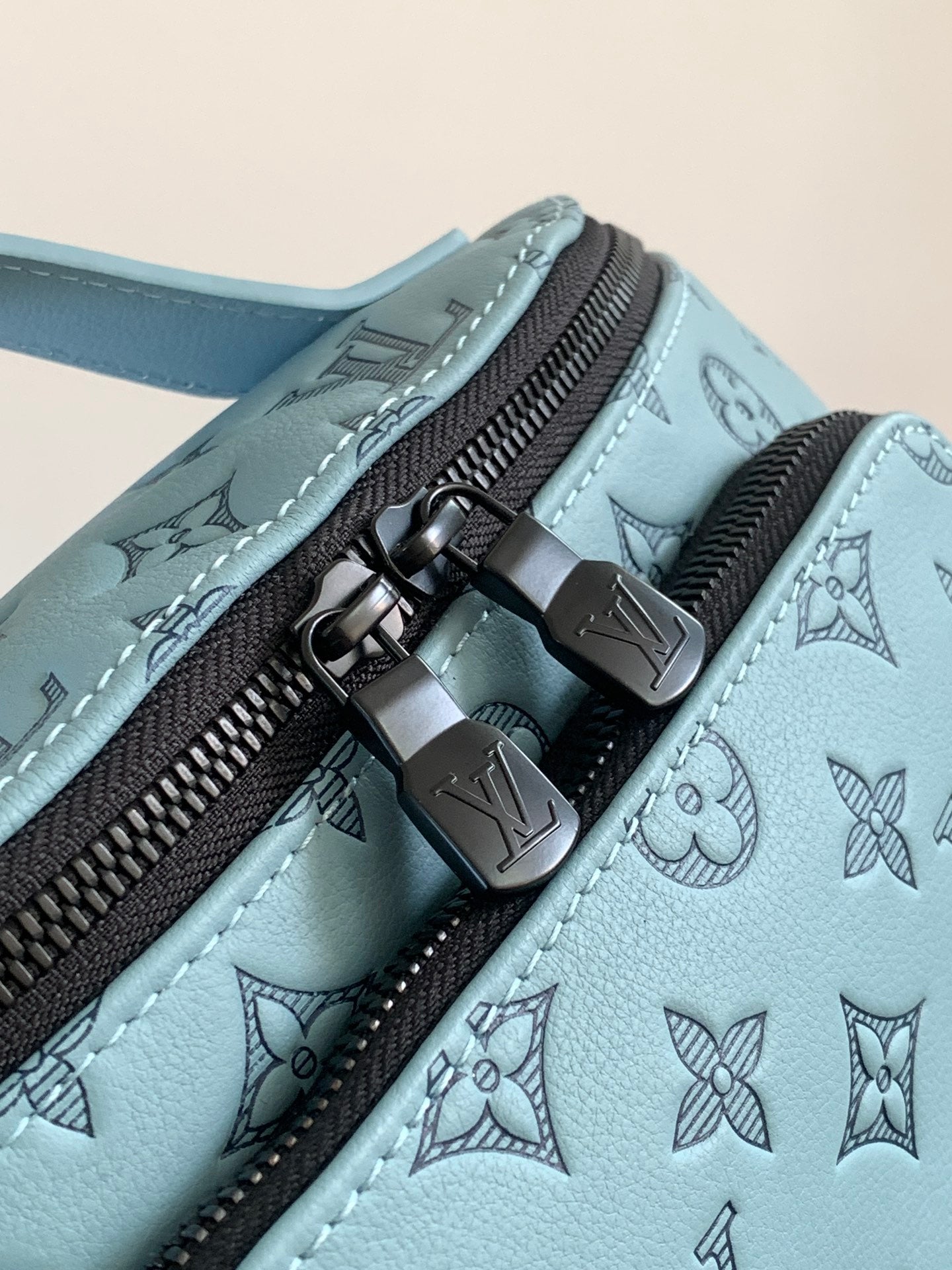 LuxluxHouse Best Quality Bags Louis Vuitton Women Men