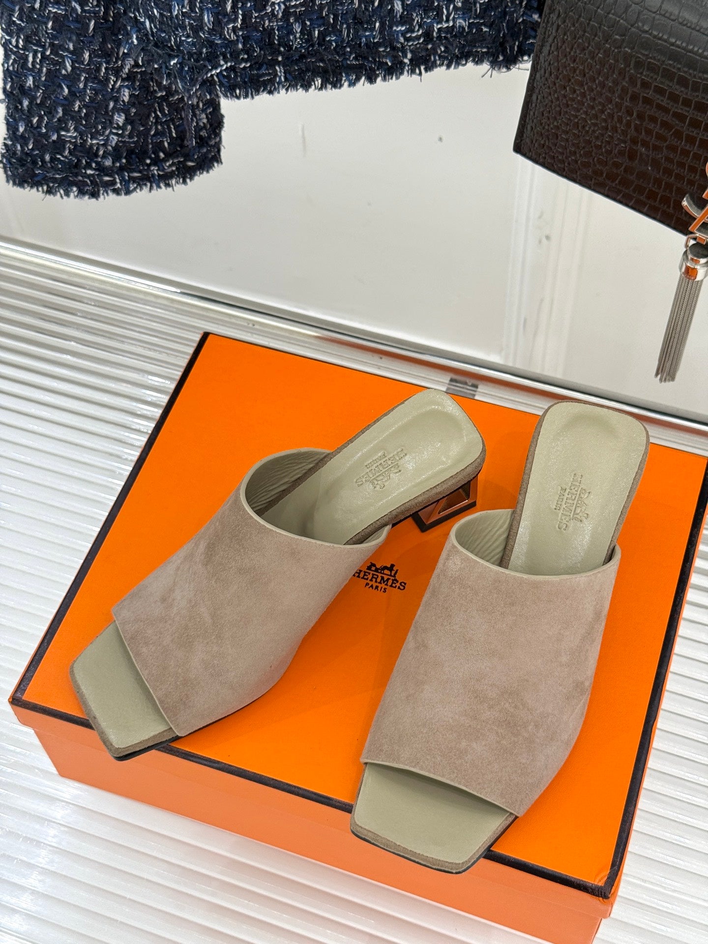 LuxluxHouse Best Quality Women Shoes Hermes
