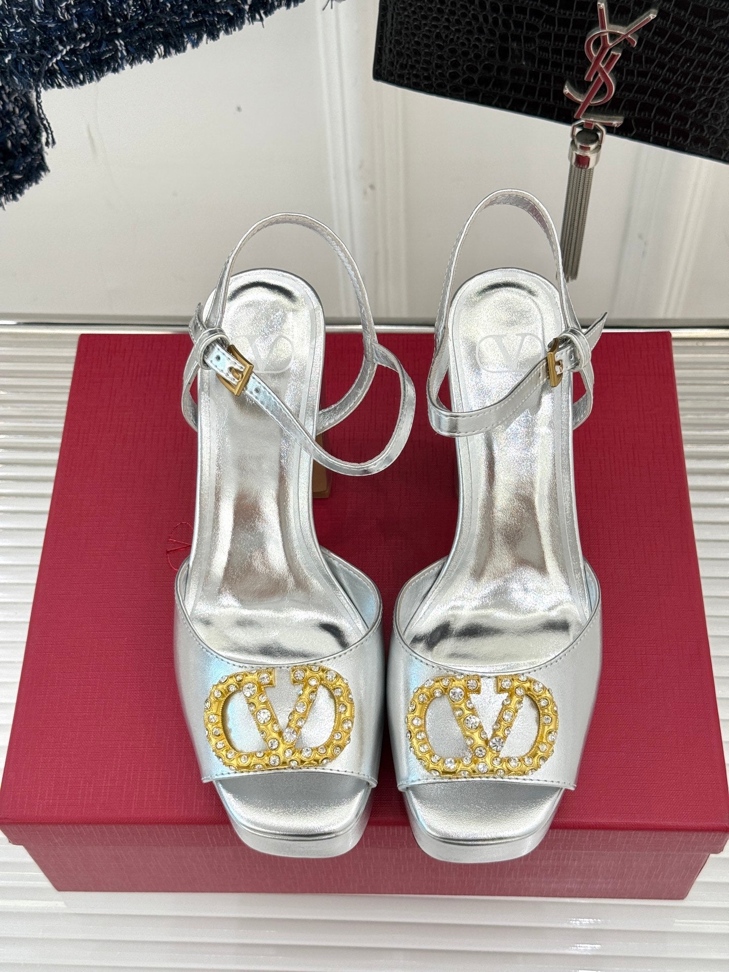 LuxluxHouse Best Quality Valentino Women Shoes